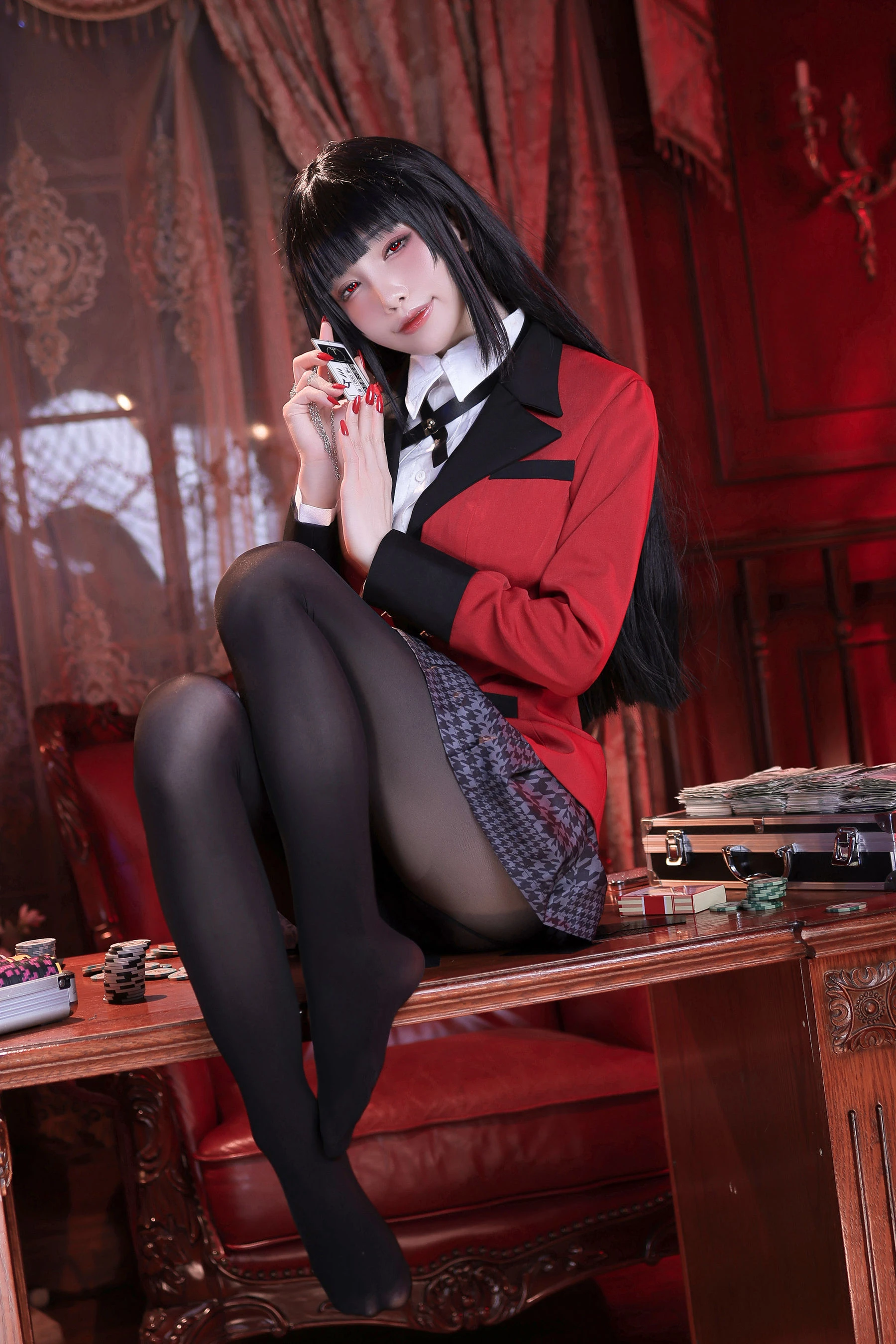 [仙女]唐莉琪大圖室內攝影藝術：唐莉琪火辣風採凸顯美腿完美曲線寫真 - 11