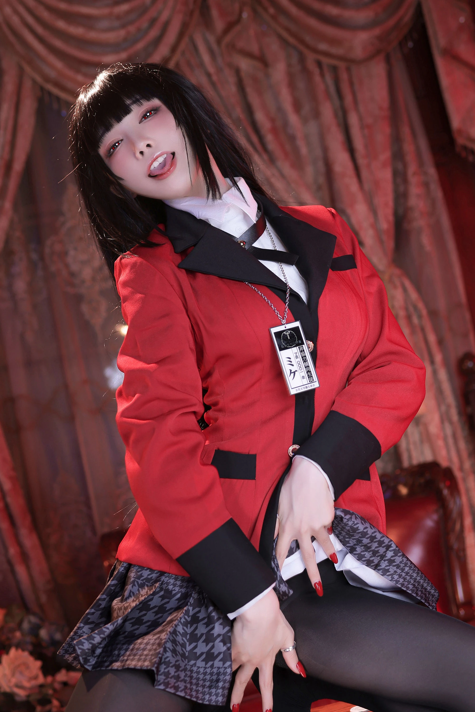 [仙女]唐莉琪大圖室內攝影藝術：唐莉琪火辣風採凸顯美腿完美曲線寫真 - 14
