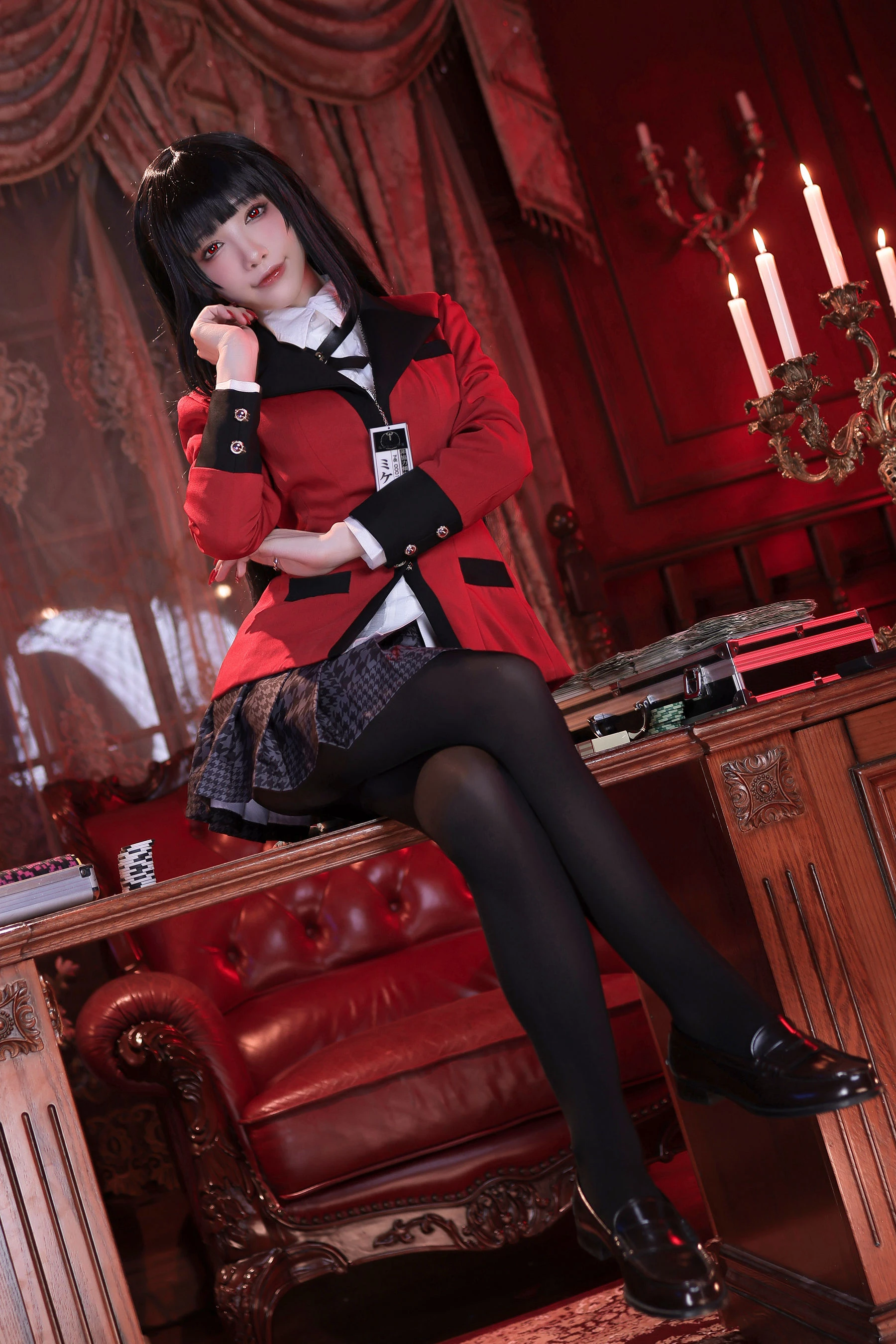 [仙女]唐莉琪大圖室內攝影藝術：唐莉琪火辣風採凸顯美腿完美曲線寫真 - 4