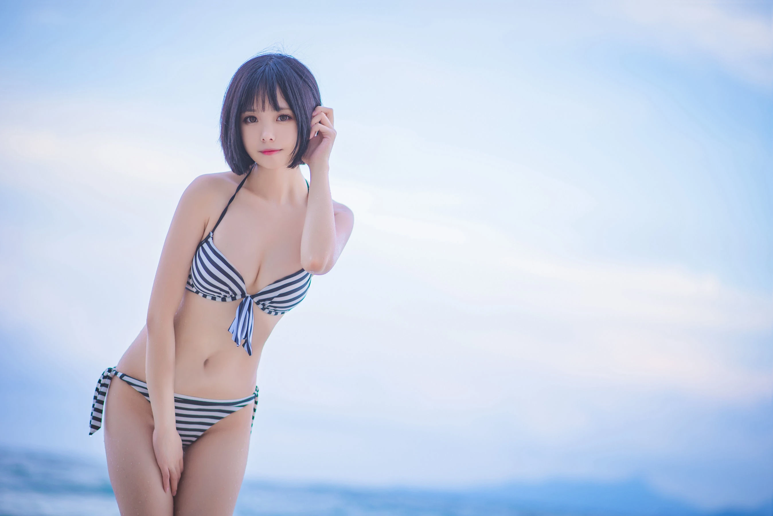 [美女]劉詩涵私房珍藏寫真珍藏：劉詩涵時尚演繹蜂腰完美格調展現寫真藝術 - 13