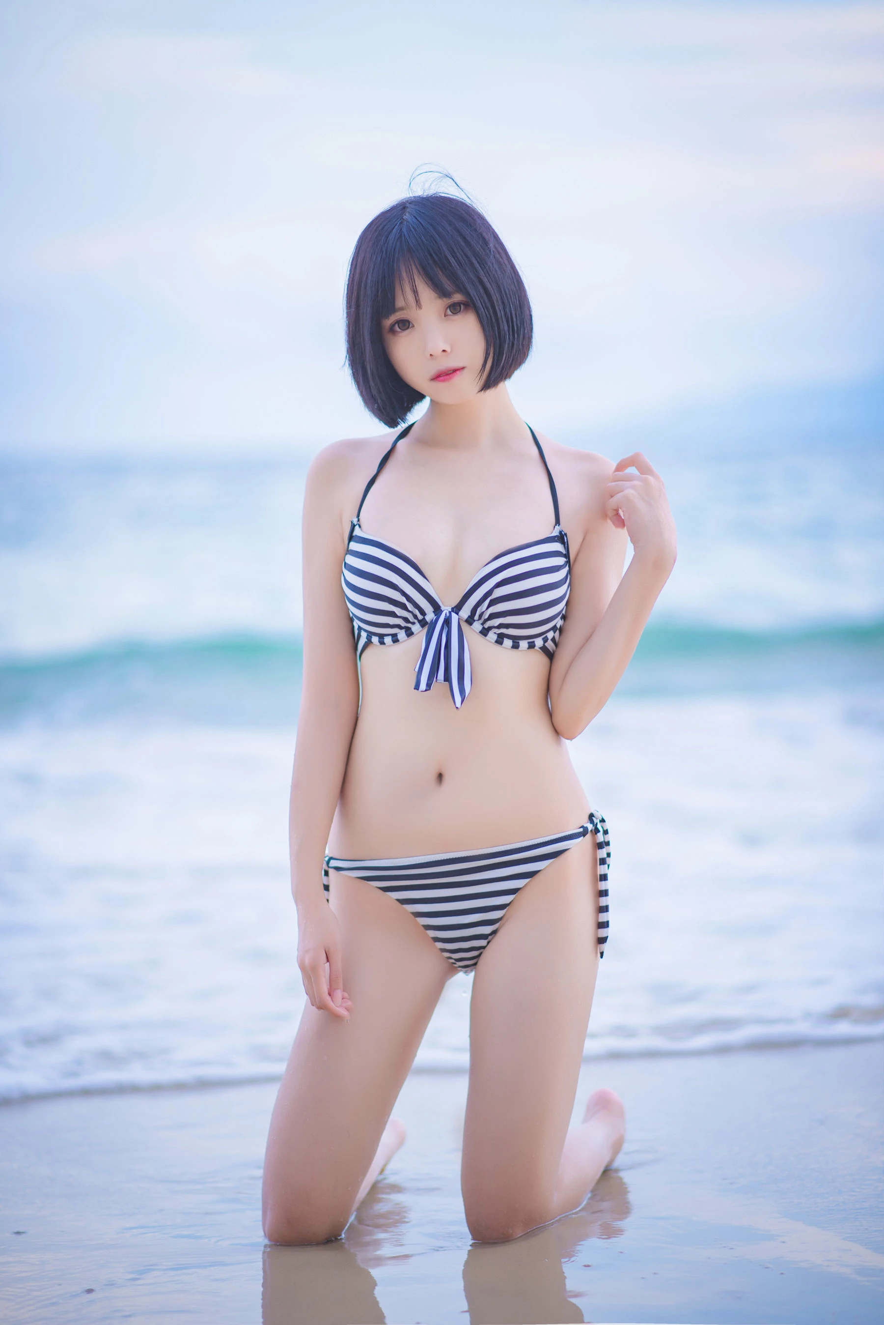 [美女]劉詩涵私房珍藏寫真珍藏：劉詩涵時尚演繹蜂腰完美格調展現寫真藝術 - 3