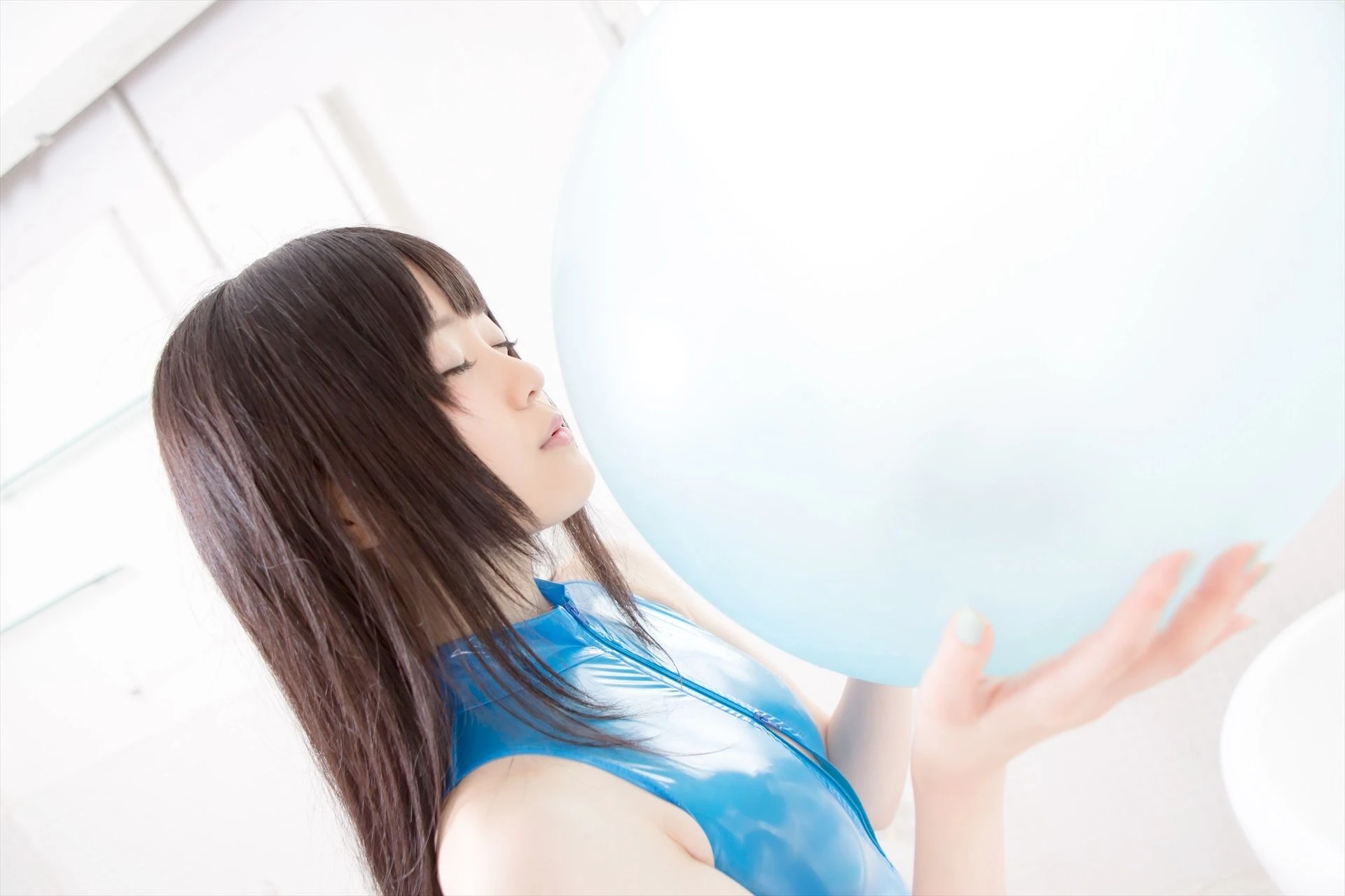 [藝人]梁子萱美圖攝影大師作：梁子萱優雅於攝影棚詮釋翹臀格調獨家演繹 - 47