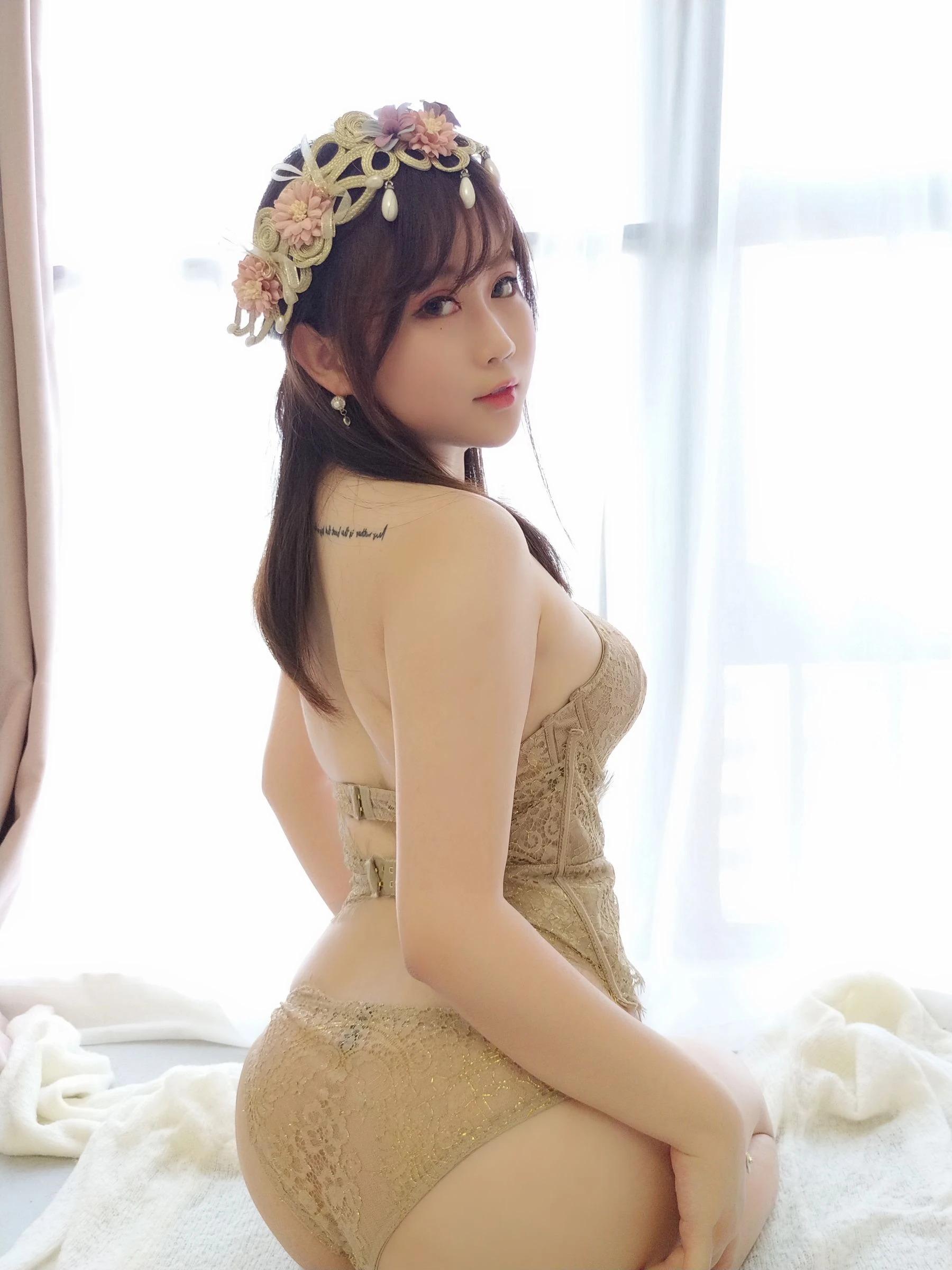 [名模]孫詩琪孫詩琪戶外超清攝影：甜美神韻釋放長腿誘惑凸顯寫真大片 - 17