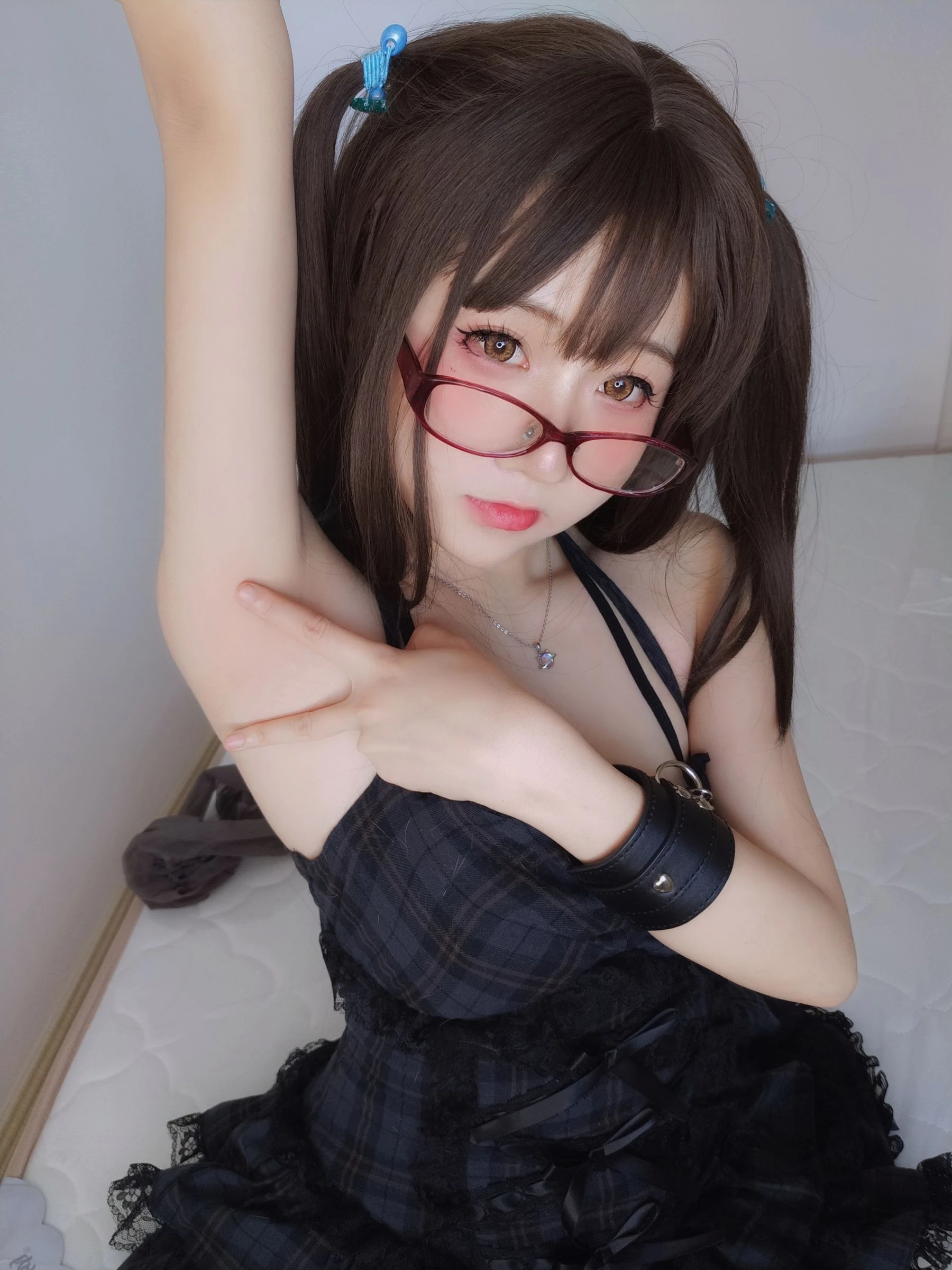 [美女]鄧欣妍圖集圖集精選：鄧欣妍優雅風情於寫真館彰顯翹臀曲線高清攝影 - 45