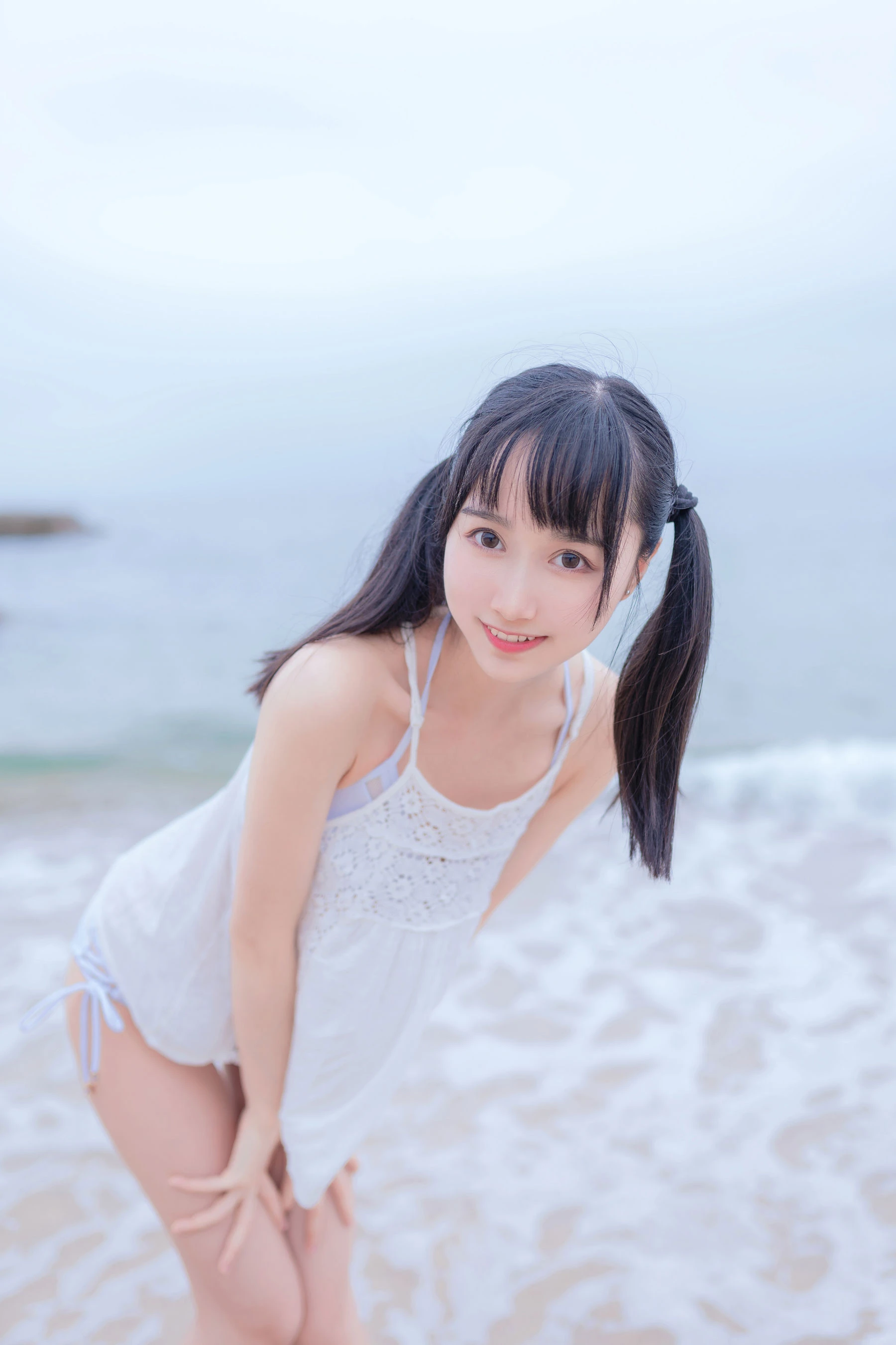 晴日限定DJ活潑寫真集 – 室內自信瞬間捕捉珍藏 - 12