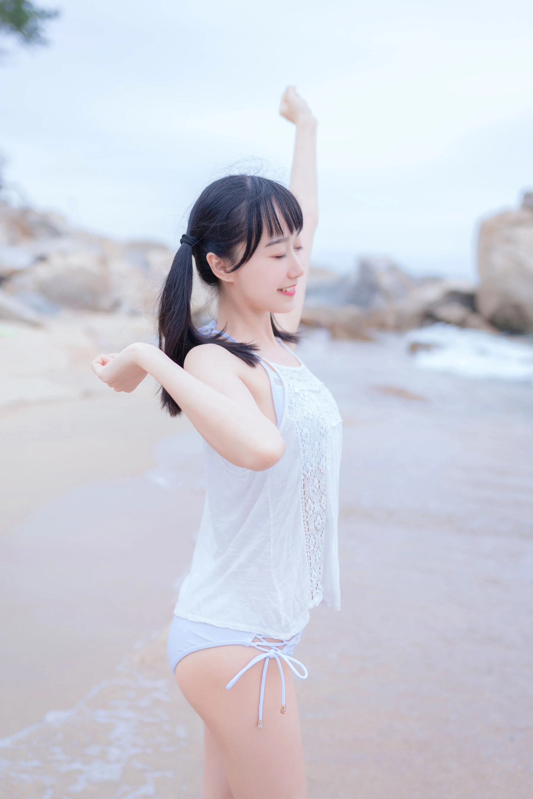 晴日限定DJ活潑寫真集 – 室內自信瞬間捕捉珍藏 - 5