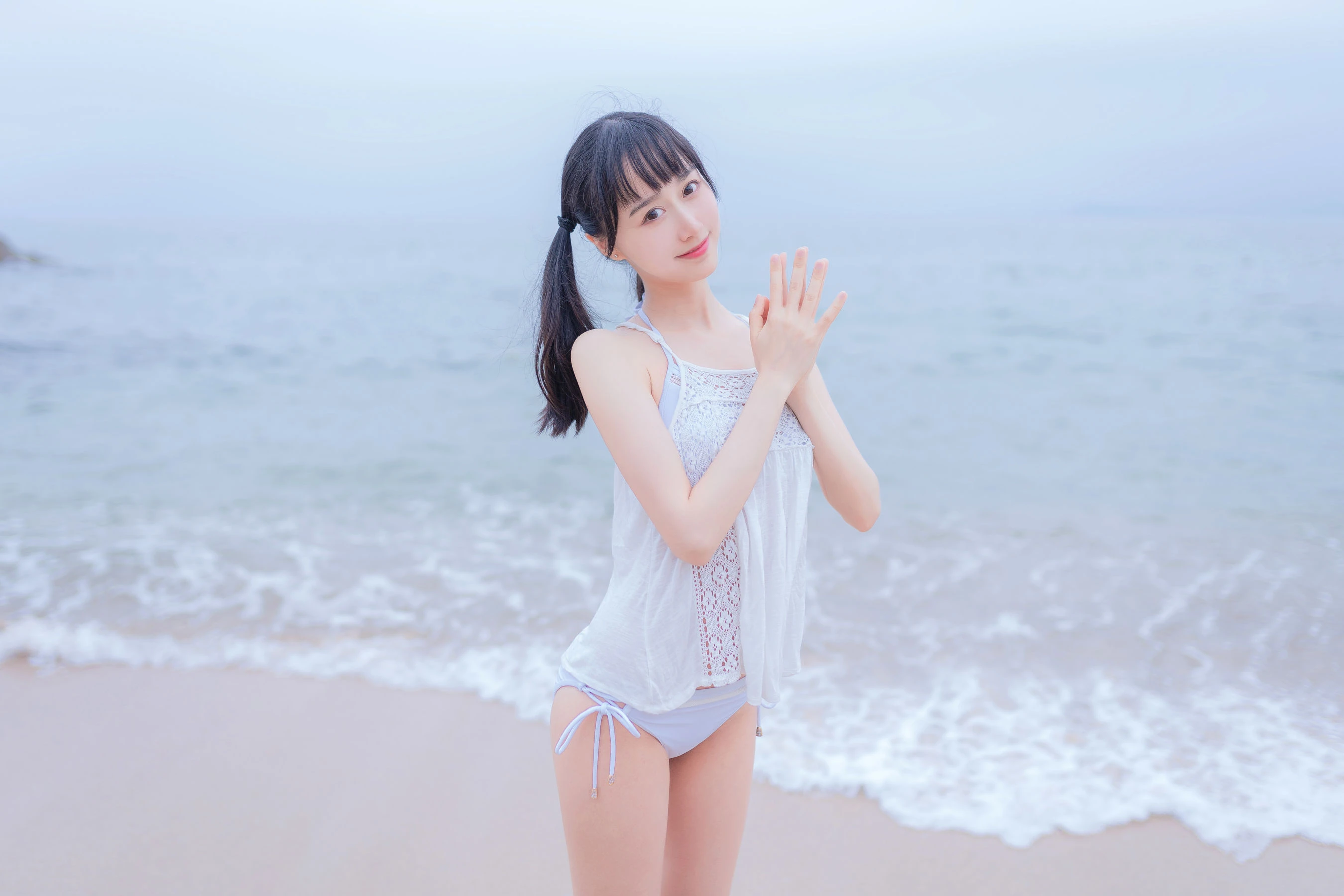 晴日限定DJ活潑寫真集 – 室內自信瞬間捕捉珍藏 - 9
