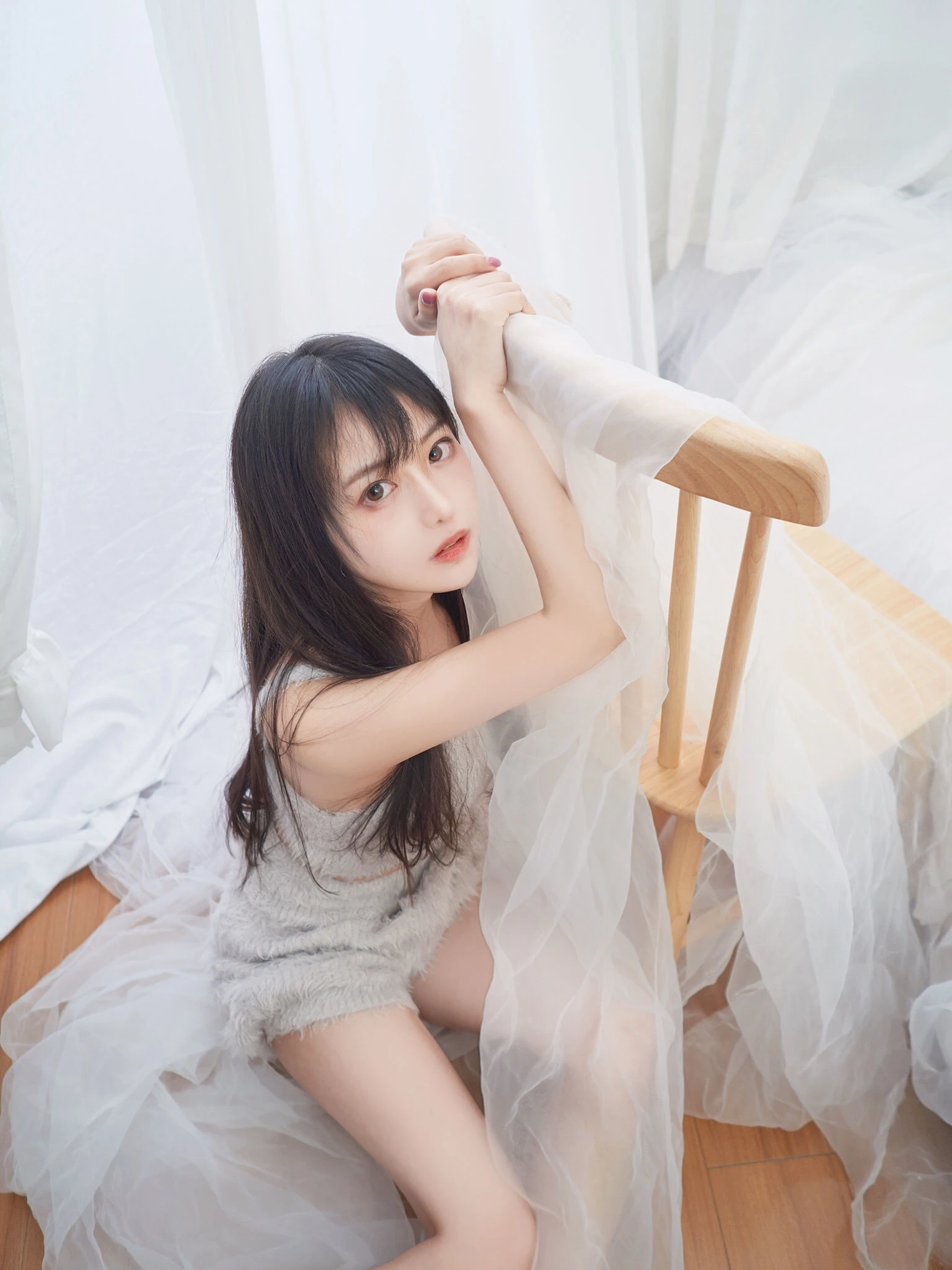 [正妹]彭雨靜作品圖集精選：彭雨靜火辣氣質於寫真館綻放身材曲線超清攝影 - 20