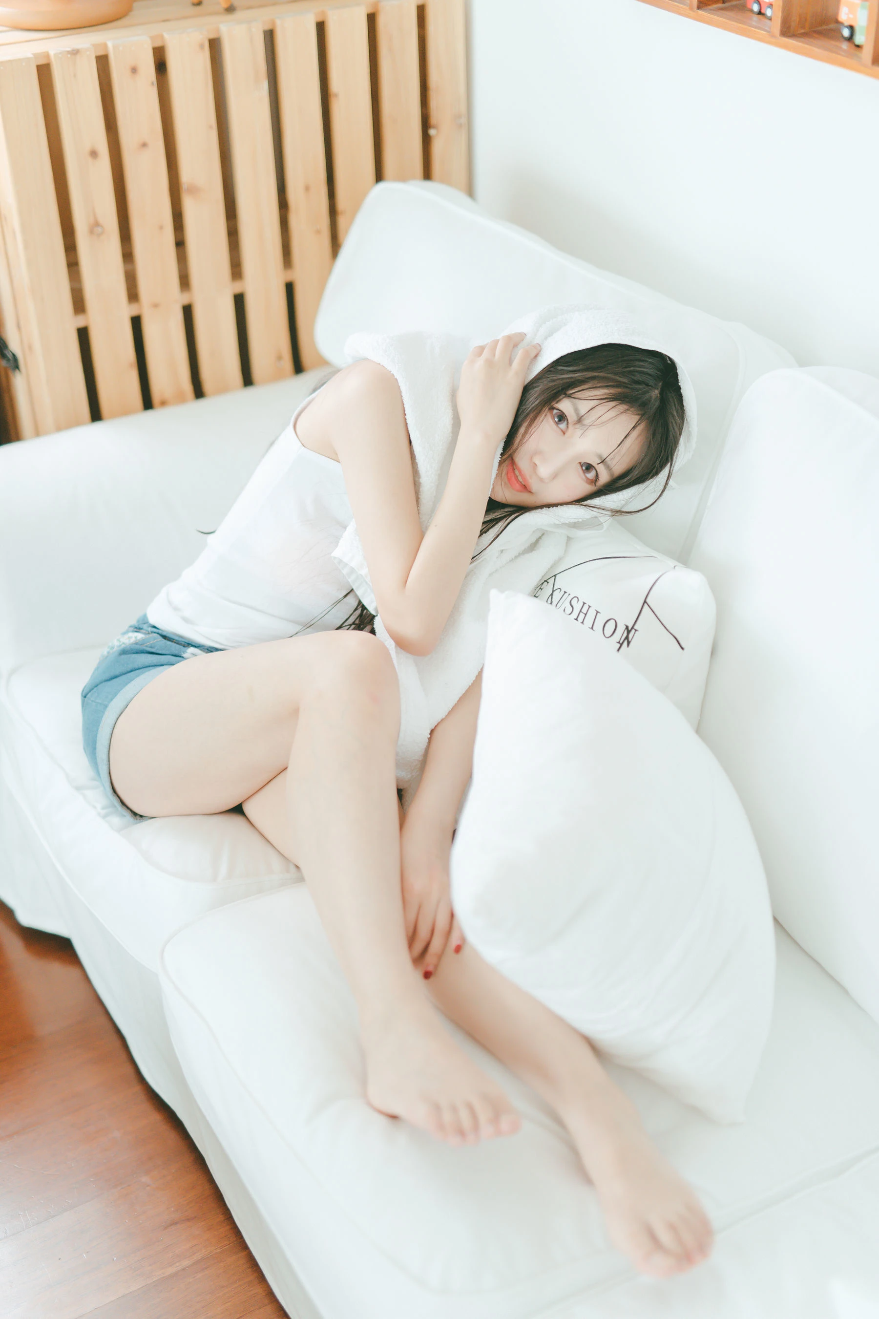[正妹]彭雨靜作品圖集精選：彭雨靜火辣氣質於寫真館綻放身材曲線超清攝影 - 6