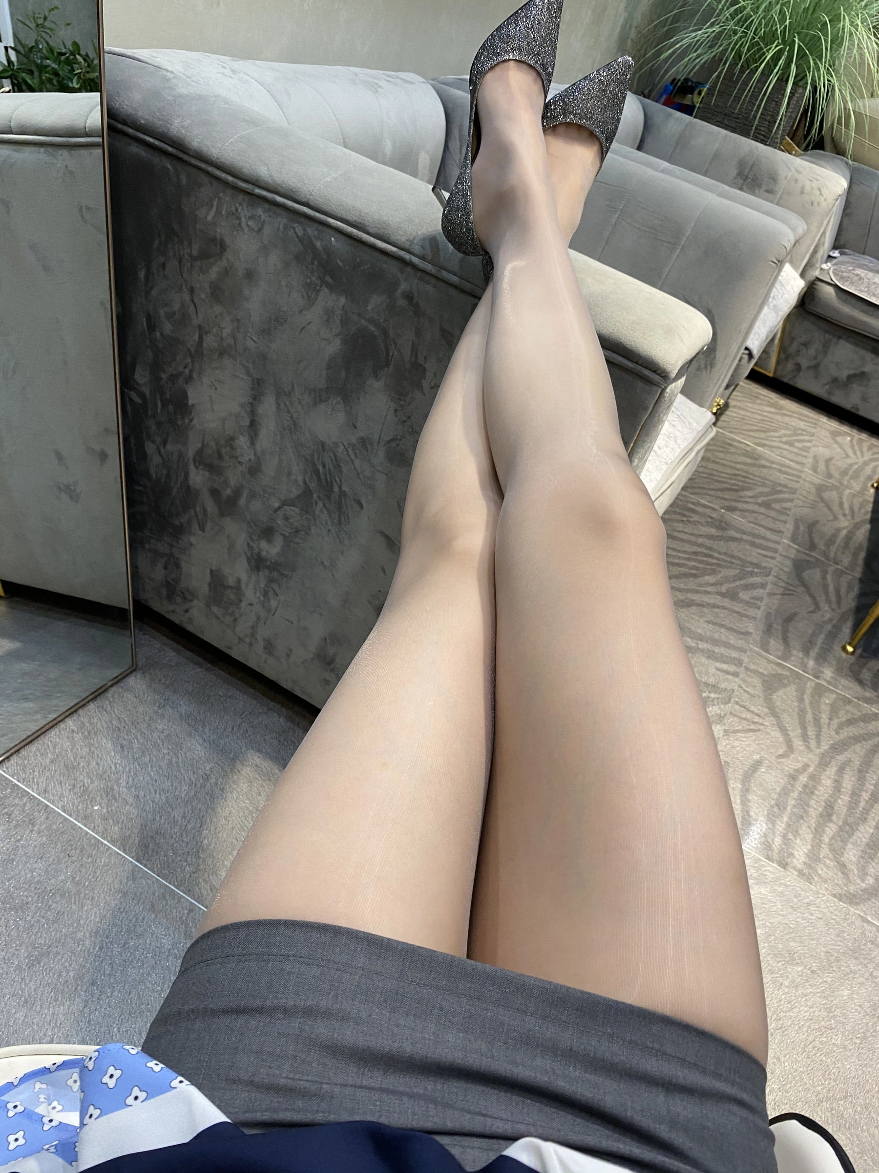 [美女]王雨含王雨含火辣風情寫真大賞：自然光珍藏寫真演繹蜂腰誘惑美學 - 75