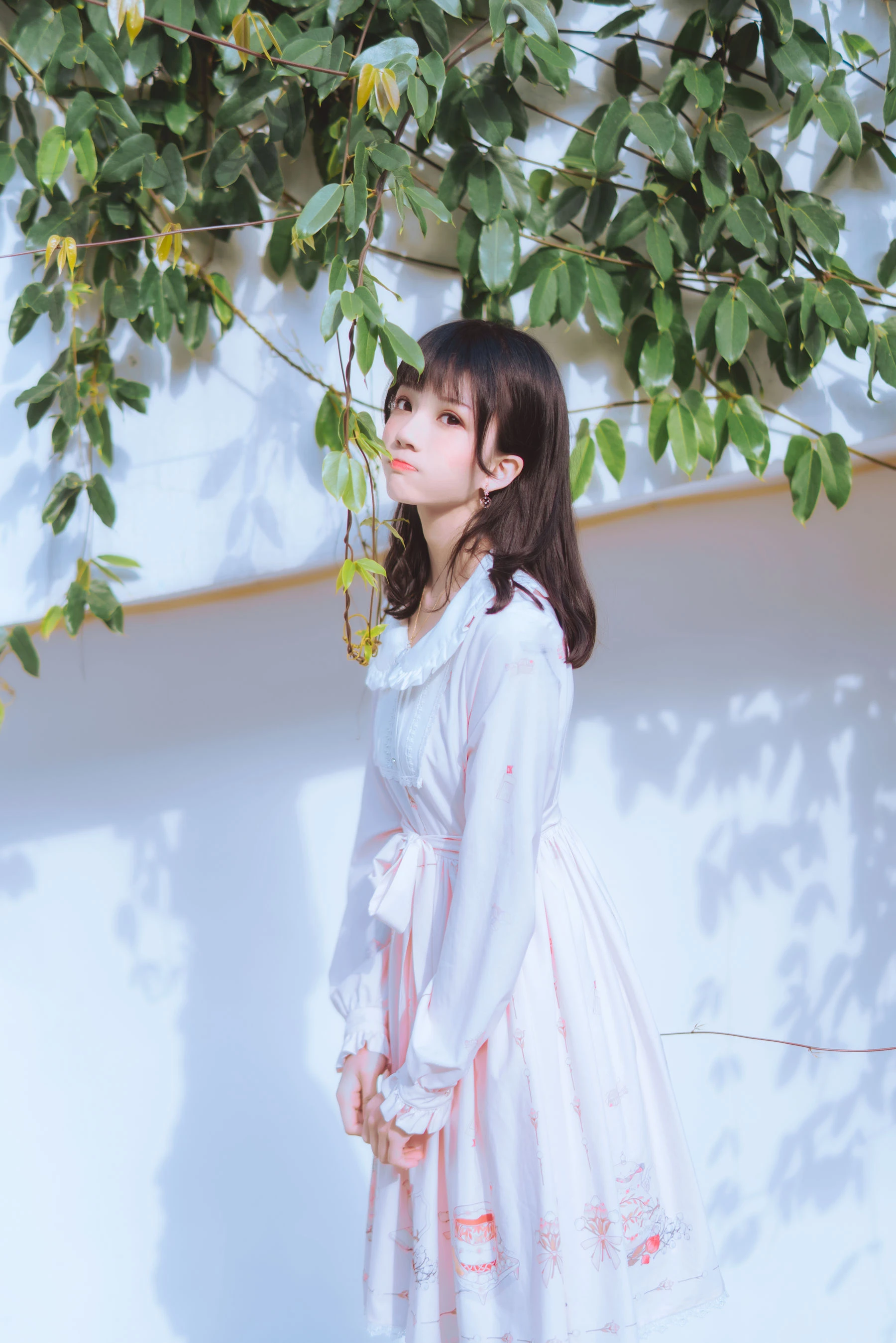 [網紅]鄭心怡作品攝影大師作：鄭心怡魅惑於寫真館彰顯美腿韻味超清演繹 - 16