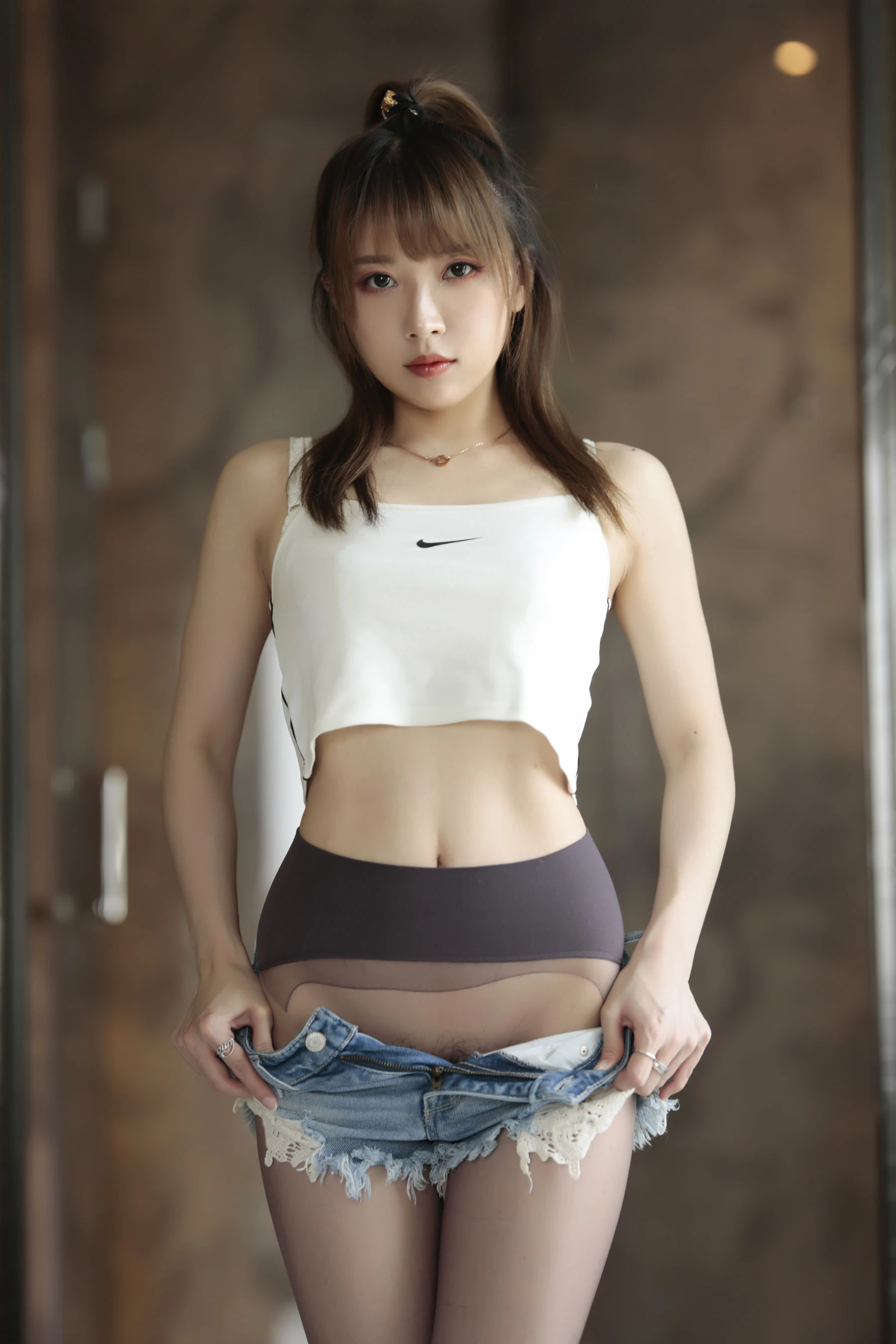 [主播]宋詩雨宋詩雨攝影棚首發攝影：優雅風採釋放美腿誘惑綻放寫真大片 - 44