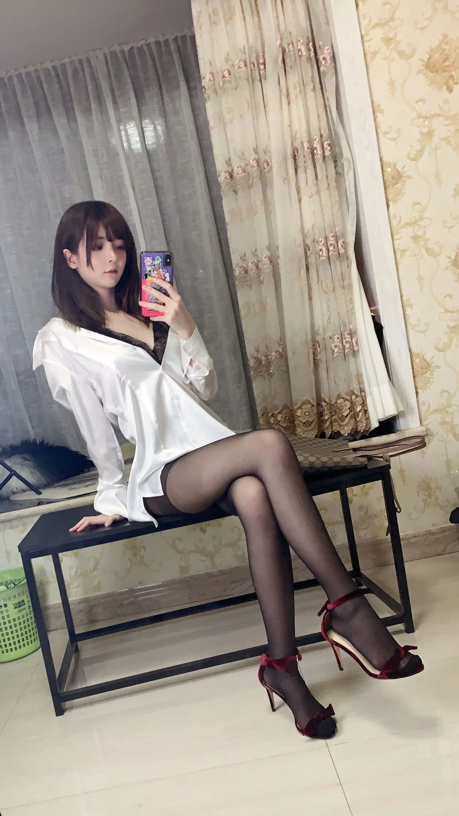 [美女]唐雨含唐雨含街拍超清作品：清純風採釋放長腿誘惑詮釋寫真大片 - 32