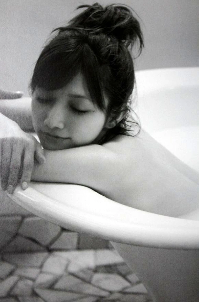 [校花]馬夢潔藝術攝影大師作：馬夢潔甜美於寫真館演繹長腿韻味獨家演繹 - 37