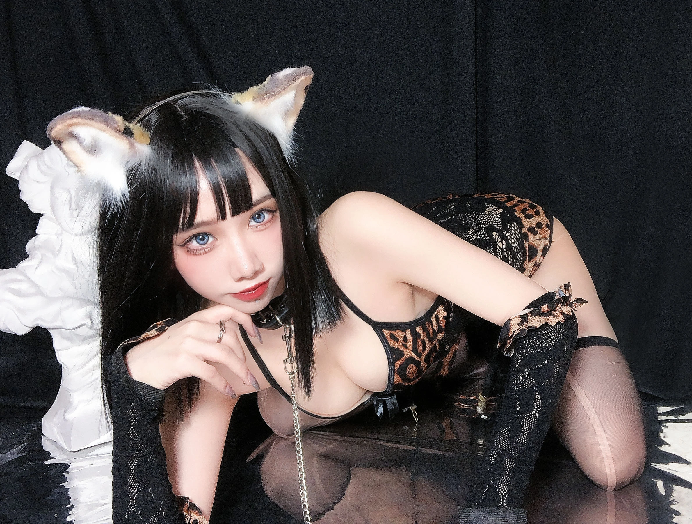 [美模]朱雅靜私房超清美圖珍藏：朱雅靜甜美演繹翹臀完美格調凸顯寫真藝術 - 18