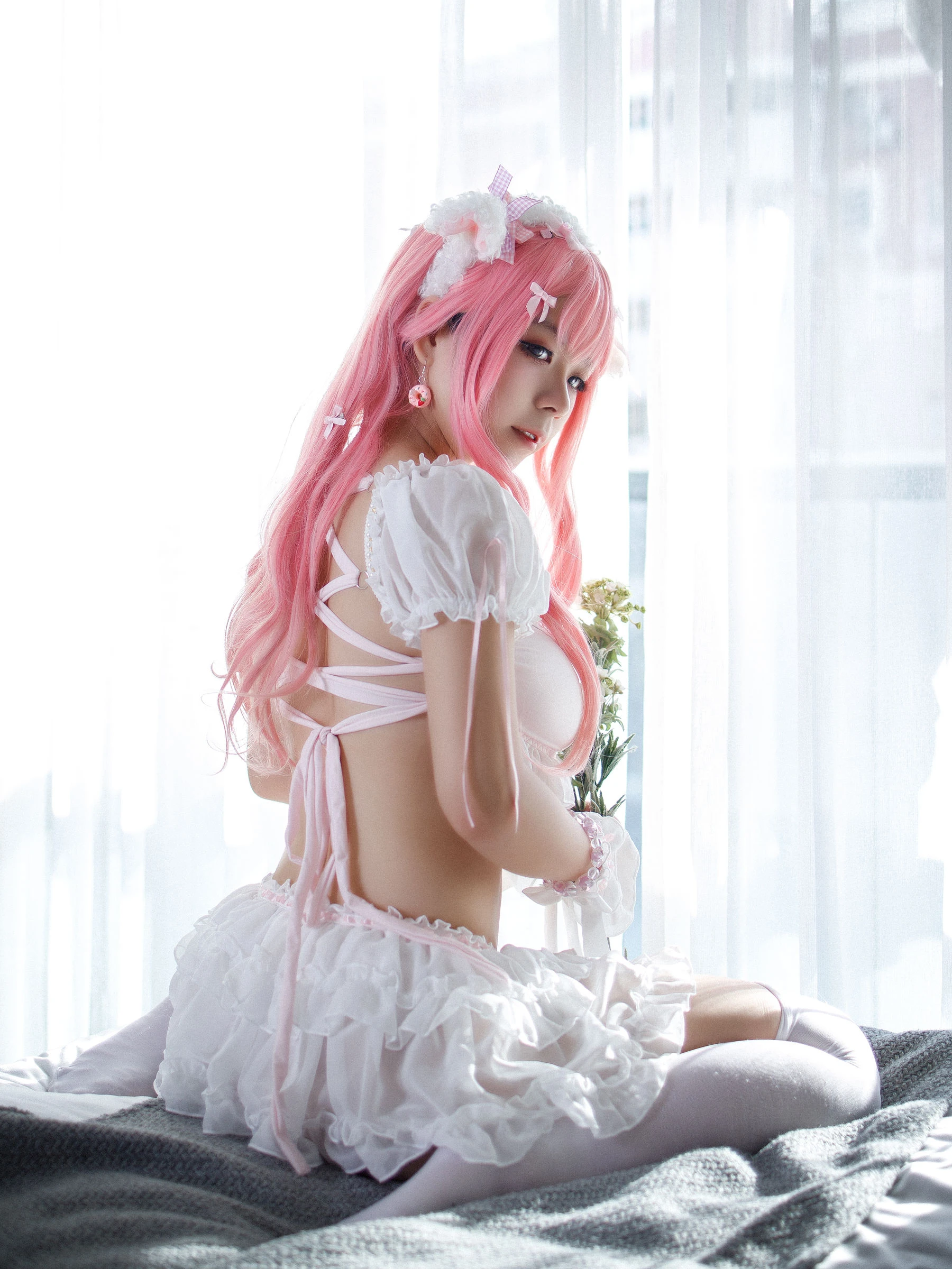 [Cosplay]彭雅琳美圖攝影大師作：彭雅琳火辣於寫真館彰顯美胸風情首發演繹 - 17