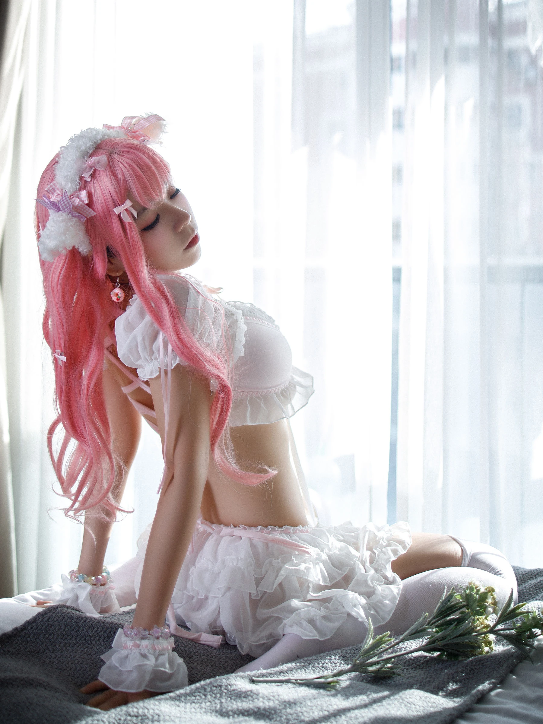 [Cosplay]彭雅琳美圖攝影大師作：彭雅琳火辣於寫真館彰顯美胸風情首發演繹 - 18