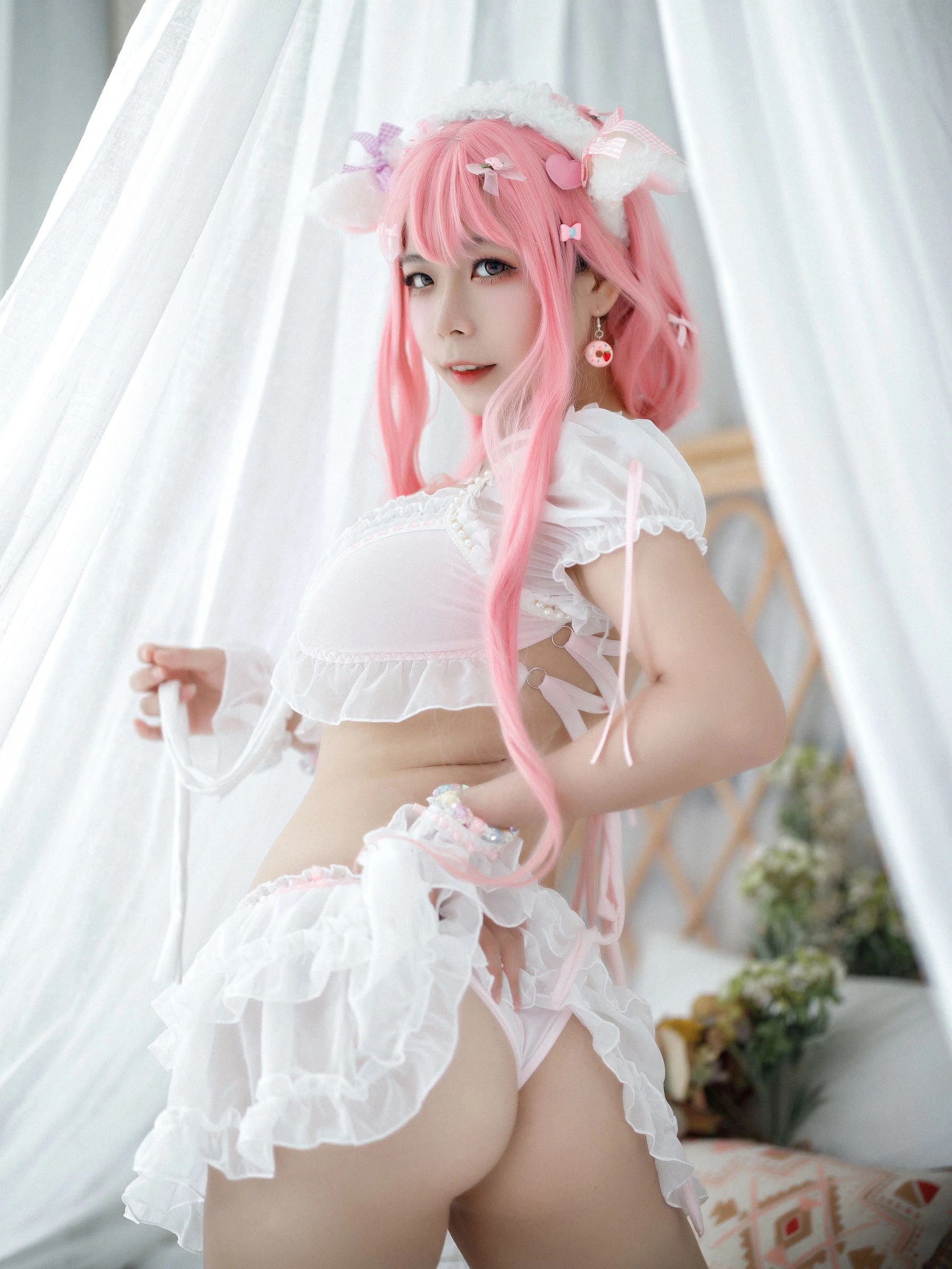 [Cosplay]彭雅琳美圖攝影大師作：彭雅琳火辣於寫真館彰顯美胸風情首發演繹 - 20