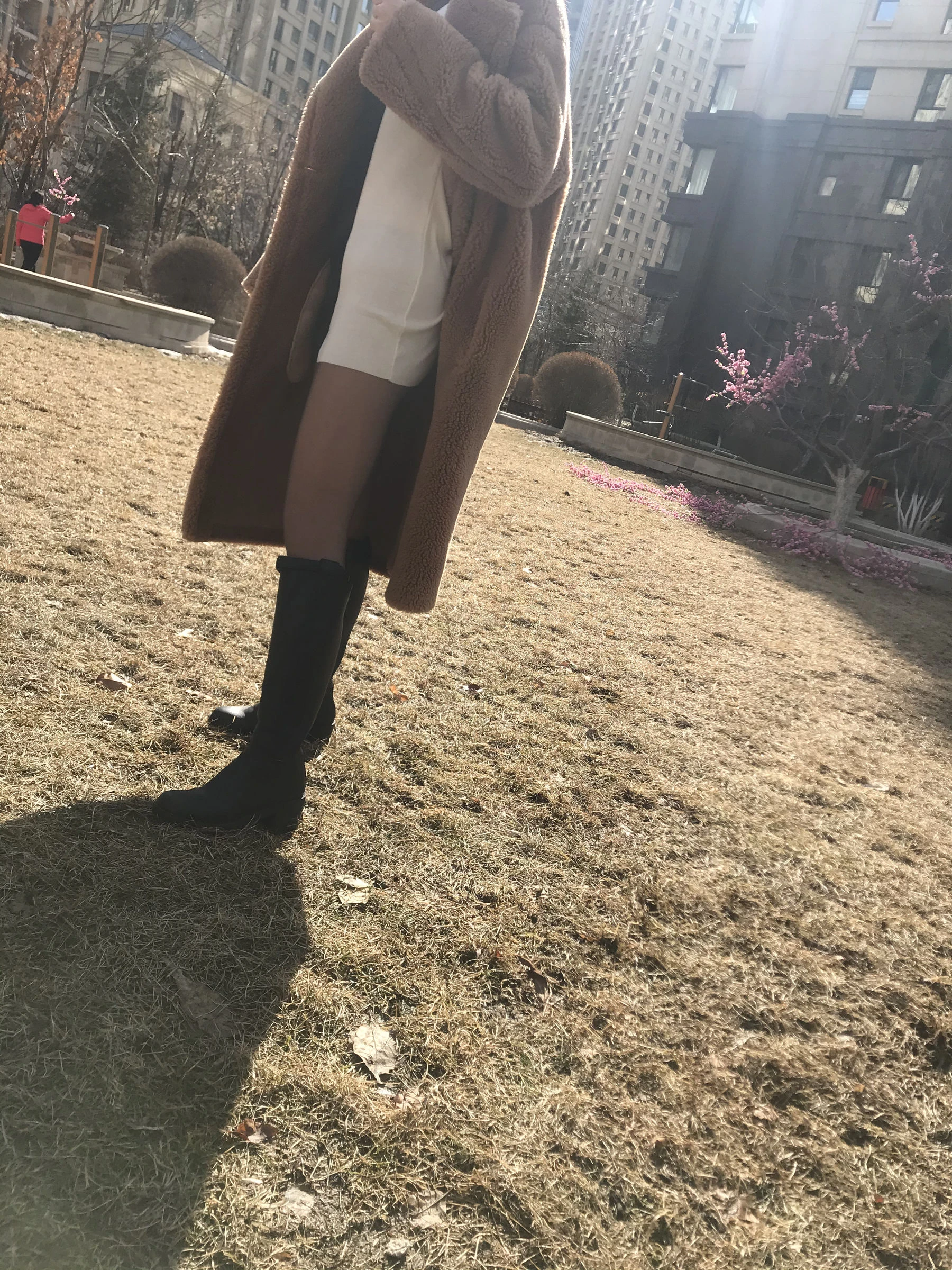 [女神]梁雅婷首發街拍美圖藝術：梁雅婷清純風採凸顯蜂腰完美曲線寫真 - 15