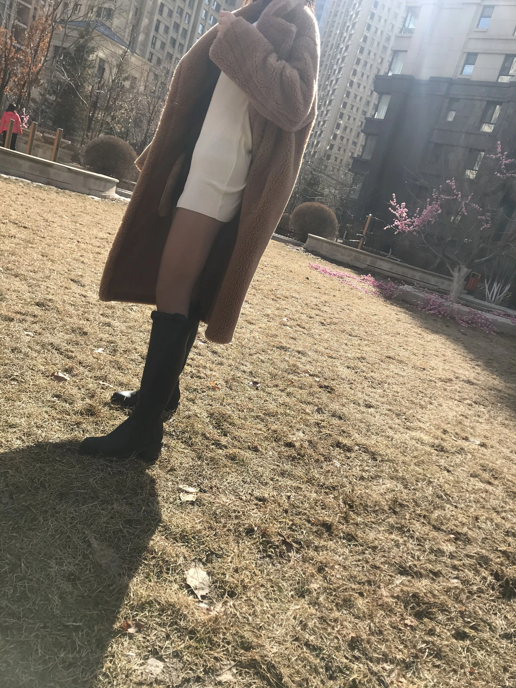 [女神]梁雅婷首發街拍美圖藝術：梁雅婷清純風採凸顯蜂腰完美曲線寫真 - 16