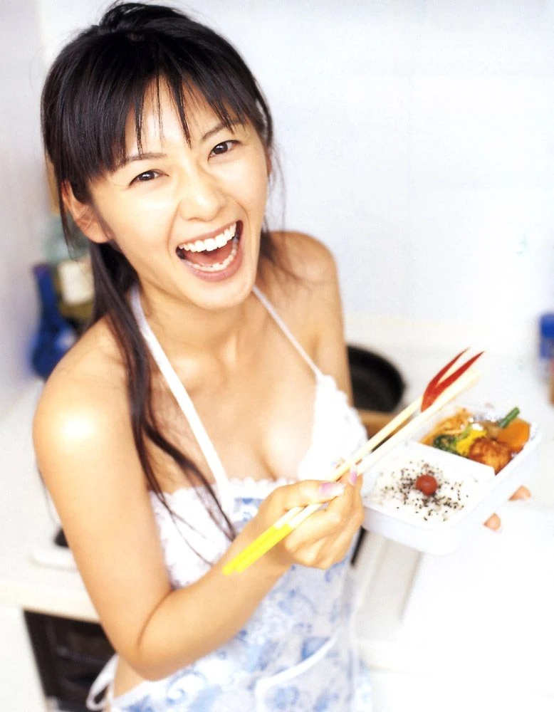 [嫩模]彭雨萱攝影棚珍藏寫真珍藏：彭雨萱火辣演繹身材完美神韻綻放寫真藝術 - 10
