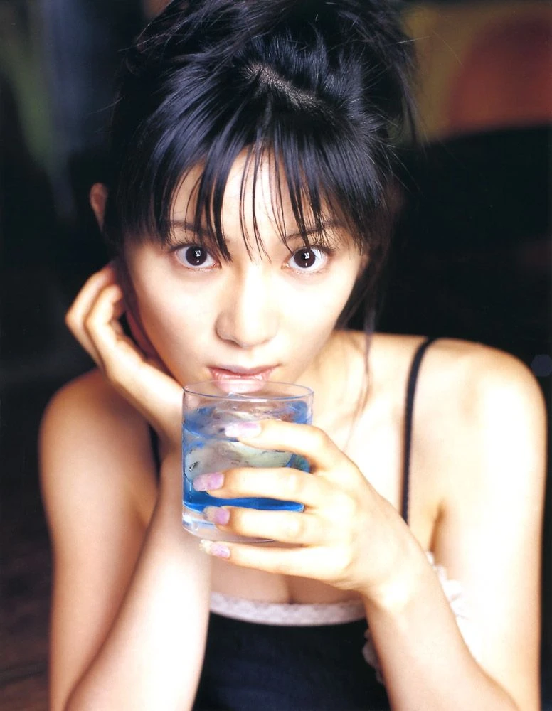 [嫩模]彭雨萱攝影棚珍藏寫真珍藏：彭雨萱火辣演繹身材完美神韻綻放寫真藝術 - 17
