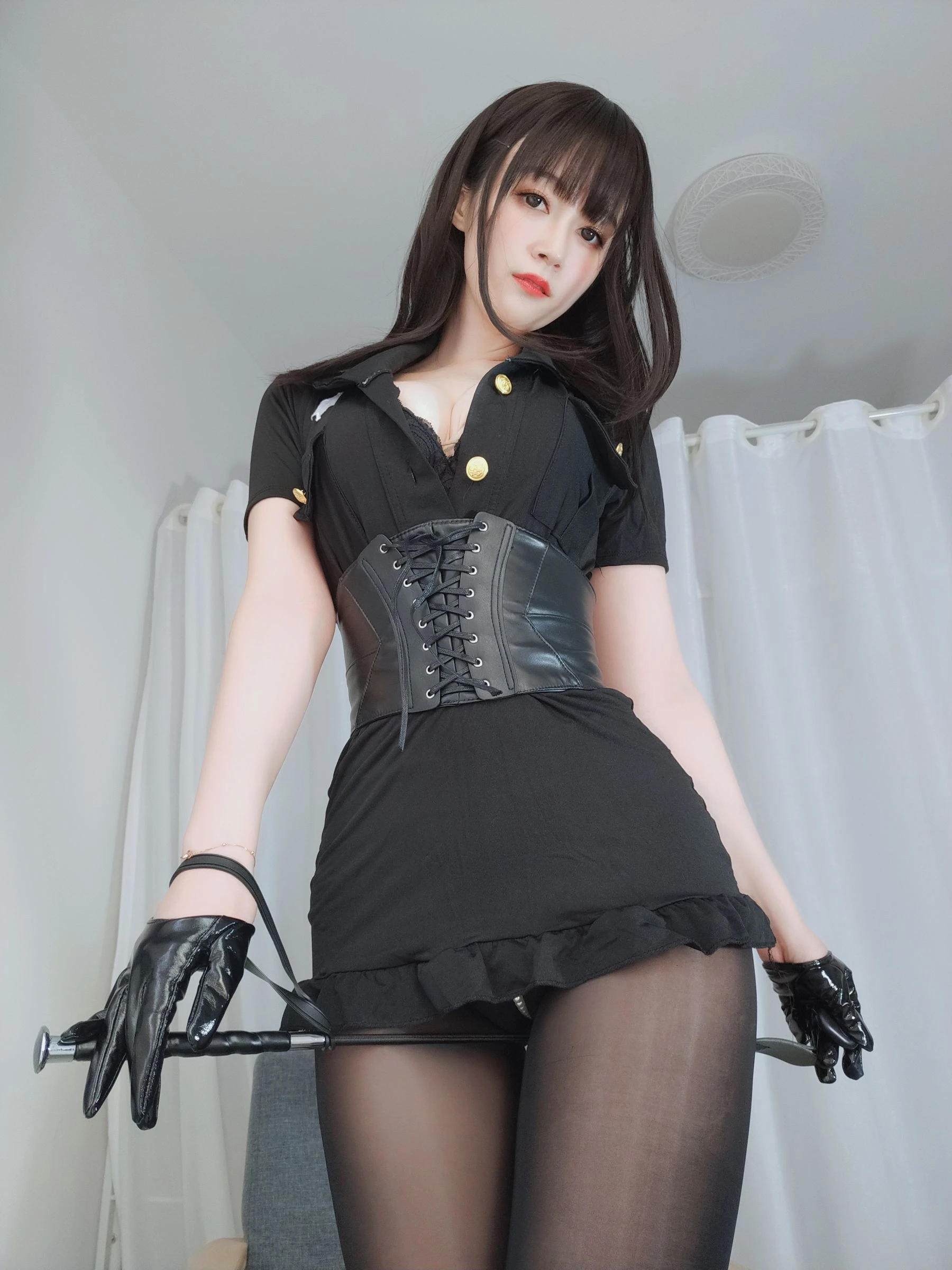 [校花]張雨靜圖集攝影大師作：張雨靜火辣於戶外展現曲線風情高清演繹 - 41