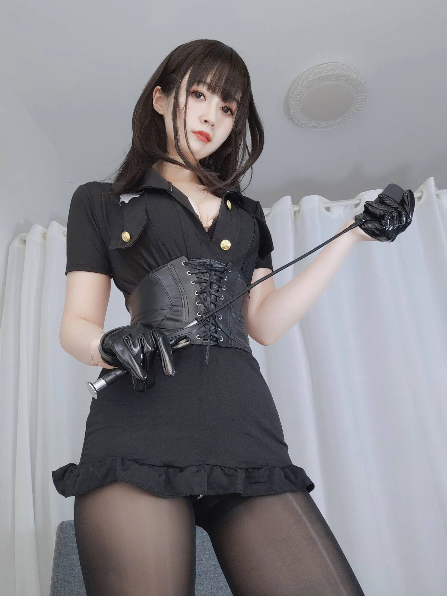 [校花]張雨靜圖集攝影大師作：張雨靜火辣於戶外展現曲線風情高清演繹 - 49