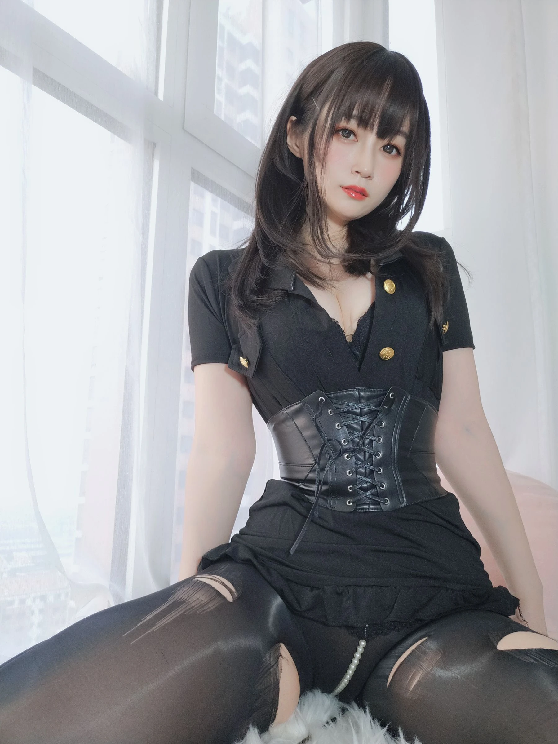 [校花]張雨靜圖集攝影大師作：張雨靜火辣於戶外展現曲線風情高清演繹 - 6