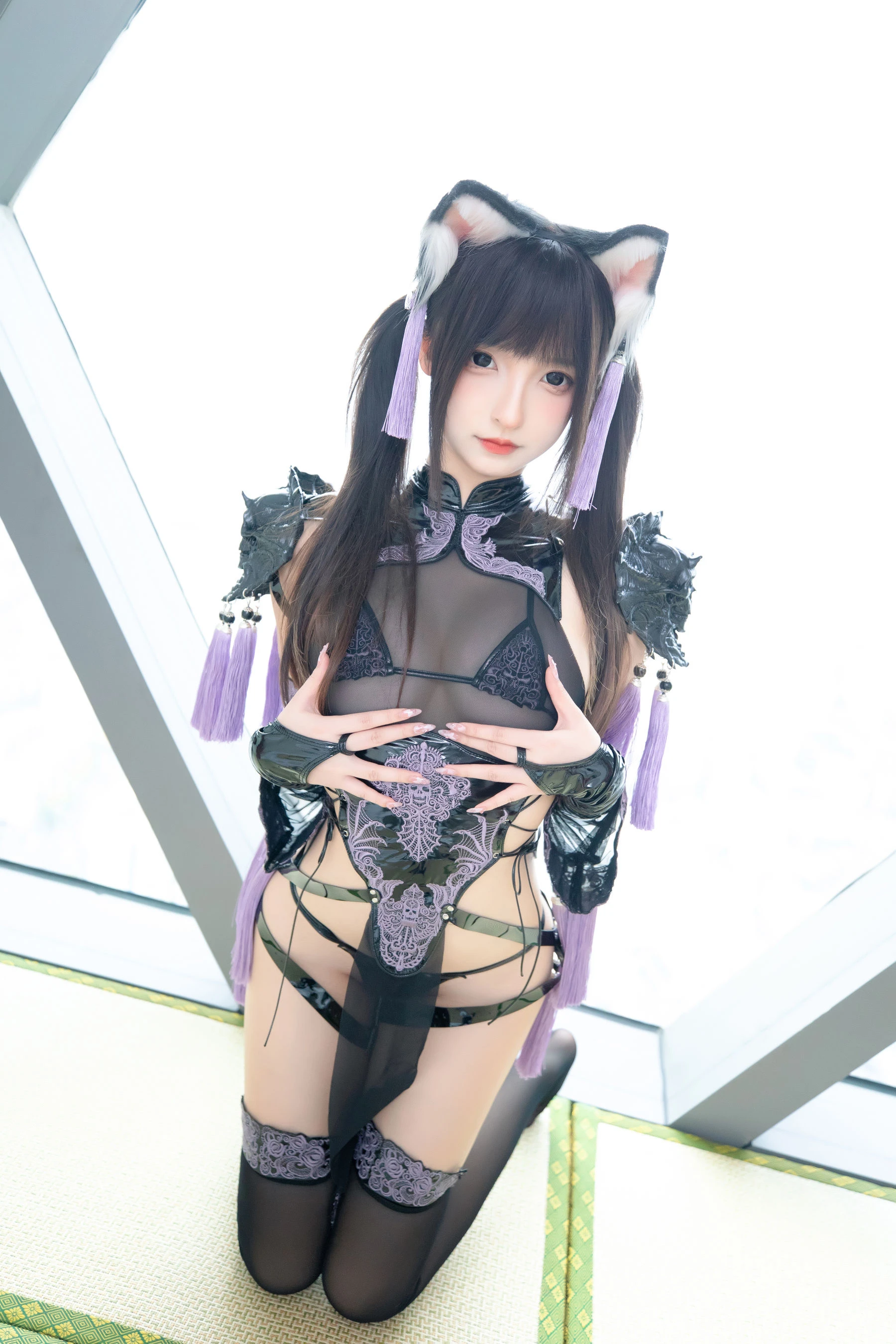 [美女]高雨萌高雨萌清純風採美圖大賞：攝影棚大圖美圖演繹翹臀誘惑美學 - 10