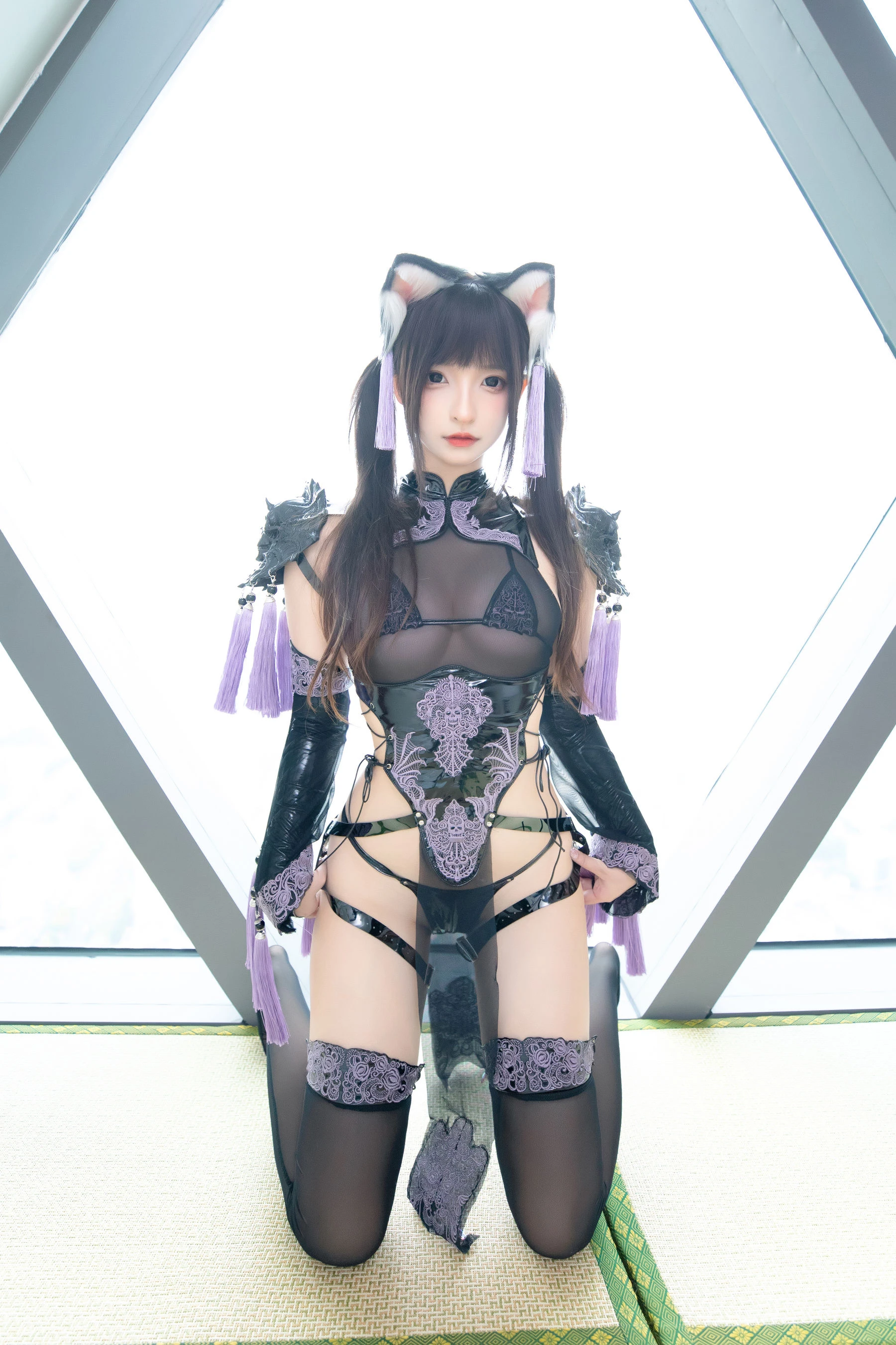 [美女]高雨萌高雨萌清純風採美圖大賞：攝影棚大圖美圖演繹翹臀誘惑美學 - 16