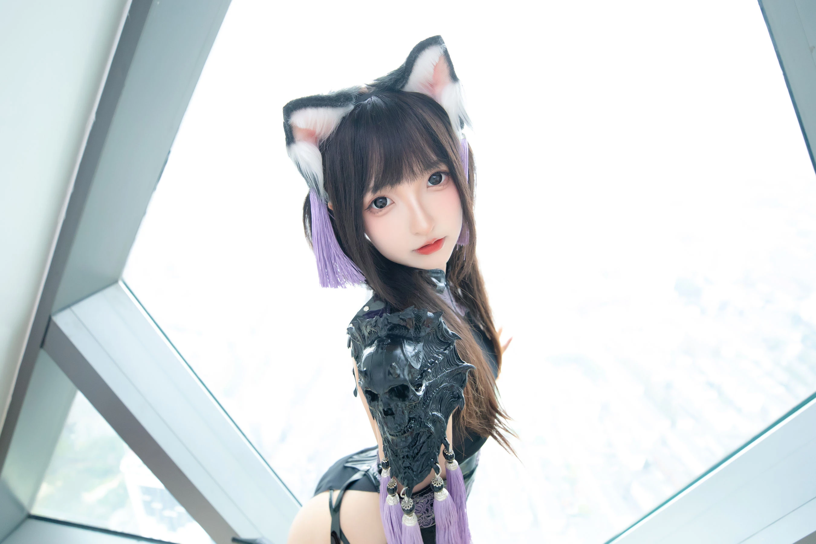 [美女]高雨萌高雨萌清純風採美圖大賞：攝影棚大圖美圖演繹翹臀誘惑美學 - 18