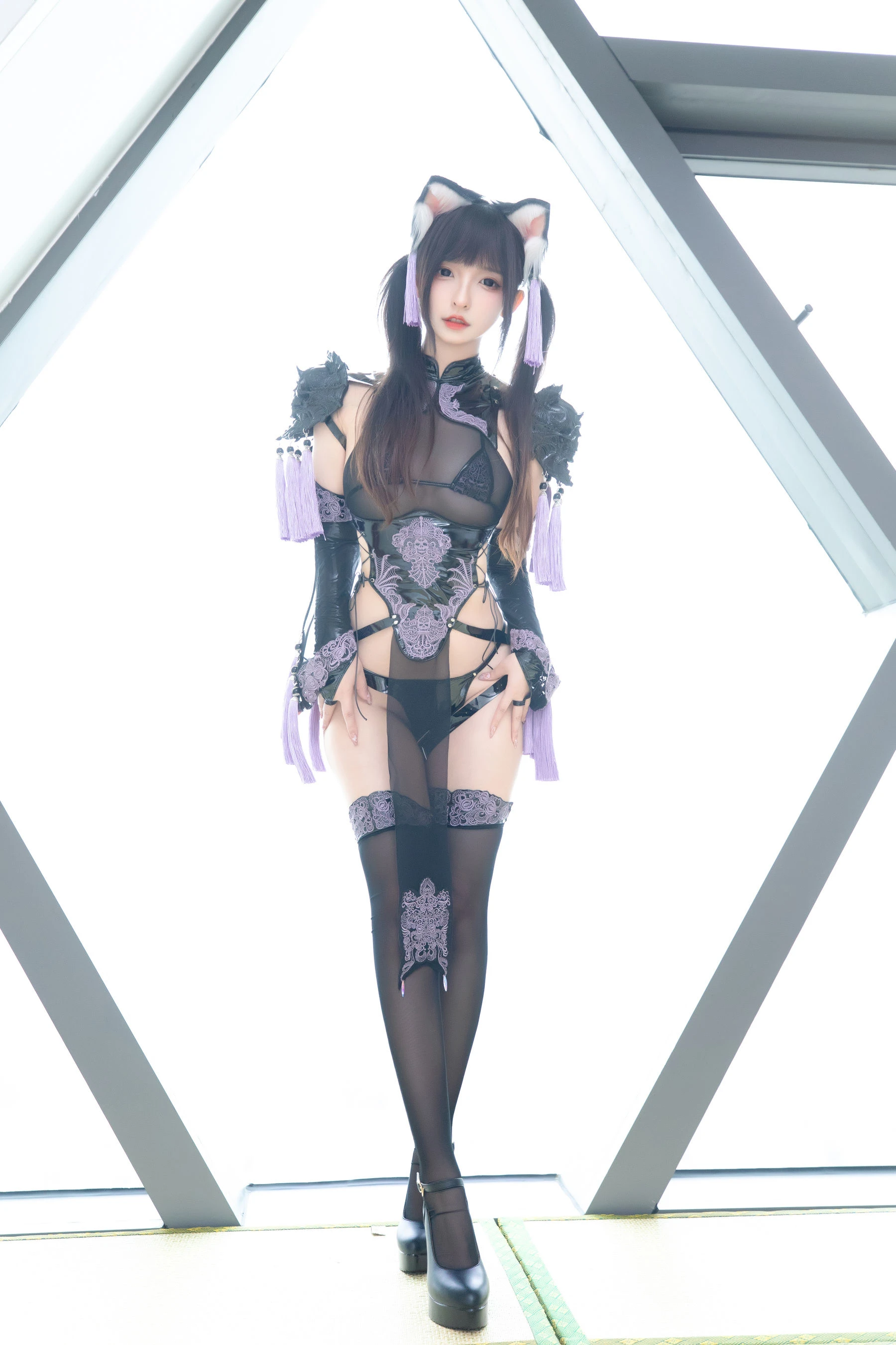 [美女]高雨萌高雨萌清純風採美圖大賞：攝影棚大圖美圖演繹翹臀誘惑美學 - 22