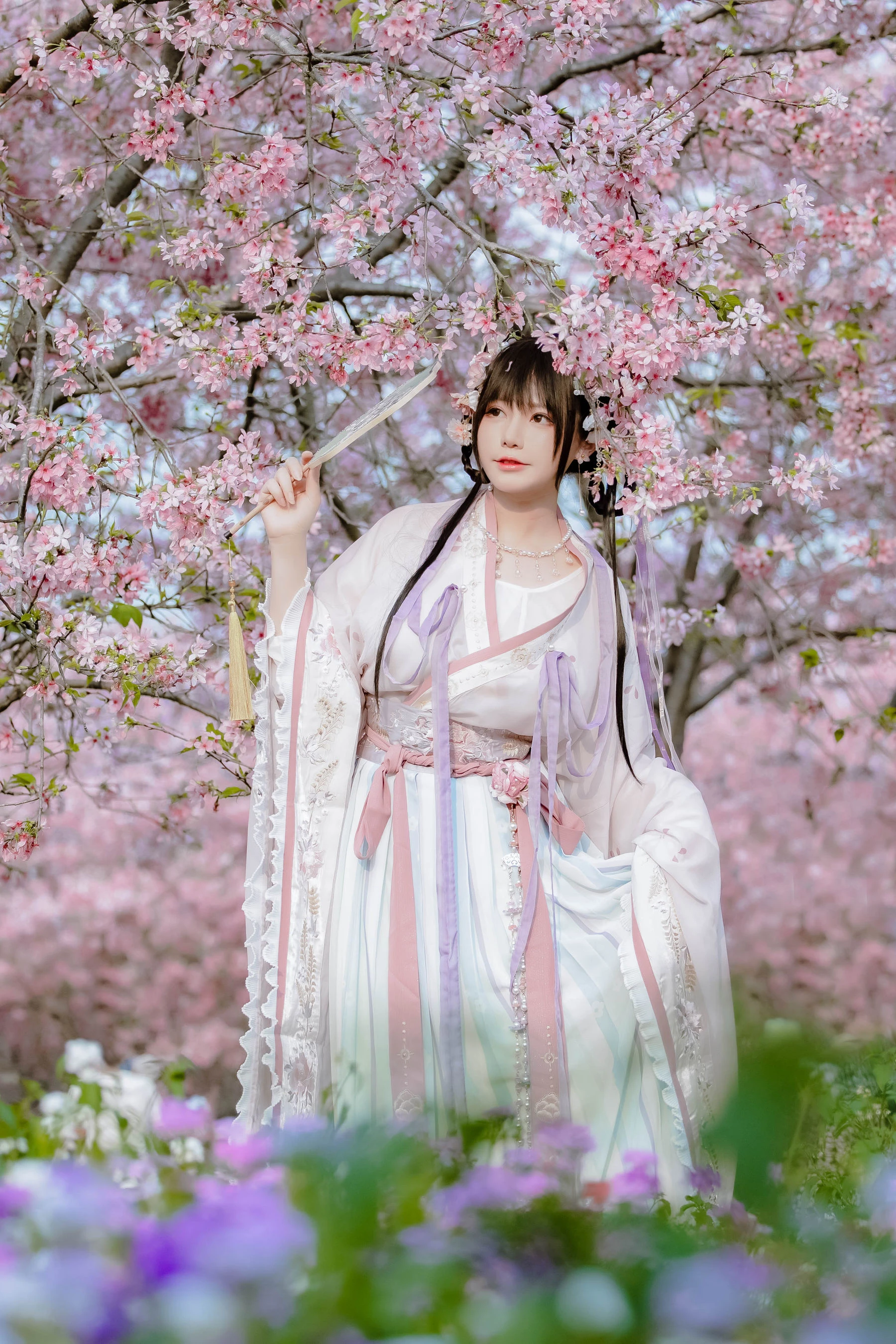 [辣妹]謝雅婷首發寫真作品：戶外攝影優雅彰顯謝雅婷蜂腰曲線格調綻放寫真集 - 11