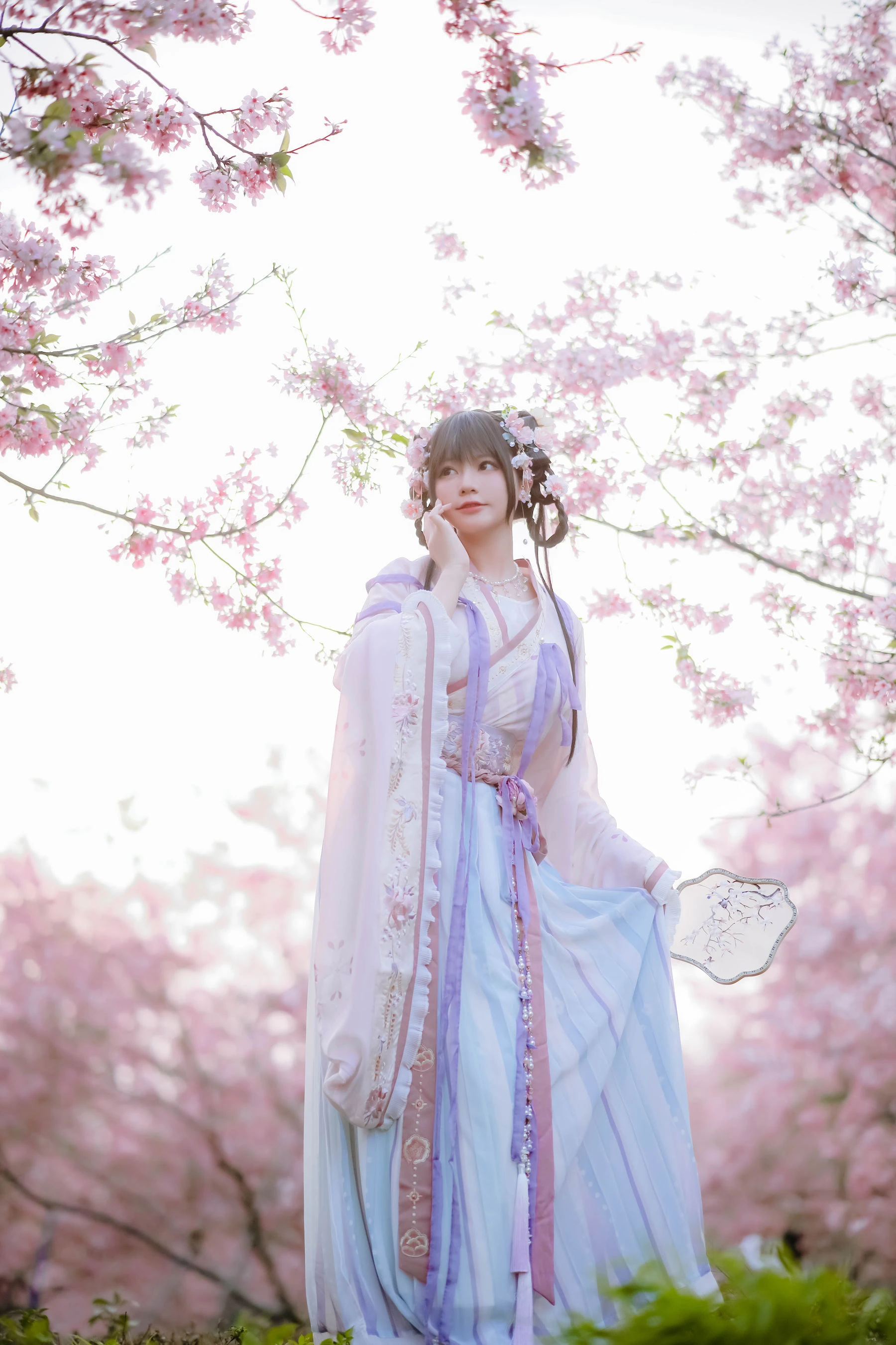 [辣妹]謝雅婷首發寫真作品：戶外攝影優雅彰顯謝雅婷蜂腰曲線格調綻放寫真集 - 23