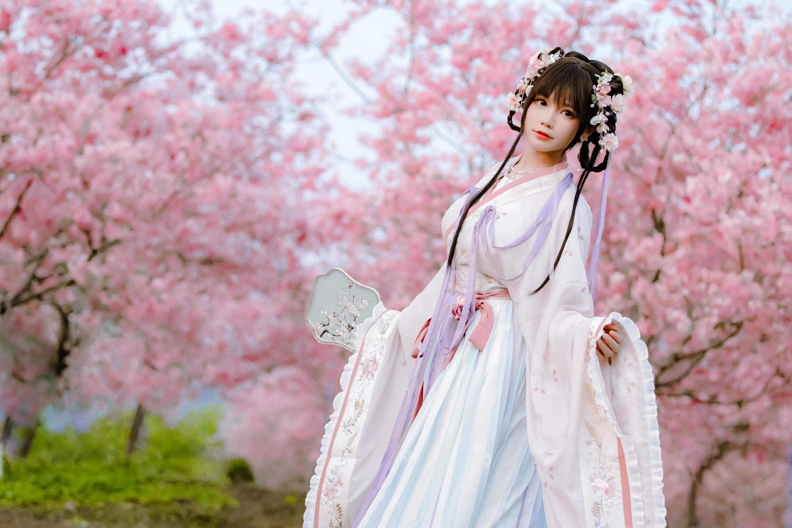[辣妹]謝雅婷首發寫真作品：戶外攝影優雅彰顯謝雅婷蜂腰曲線格調綻放寫真集 - 26