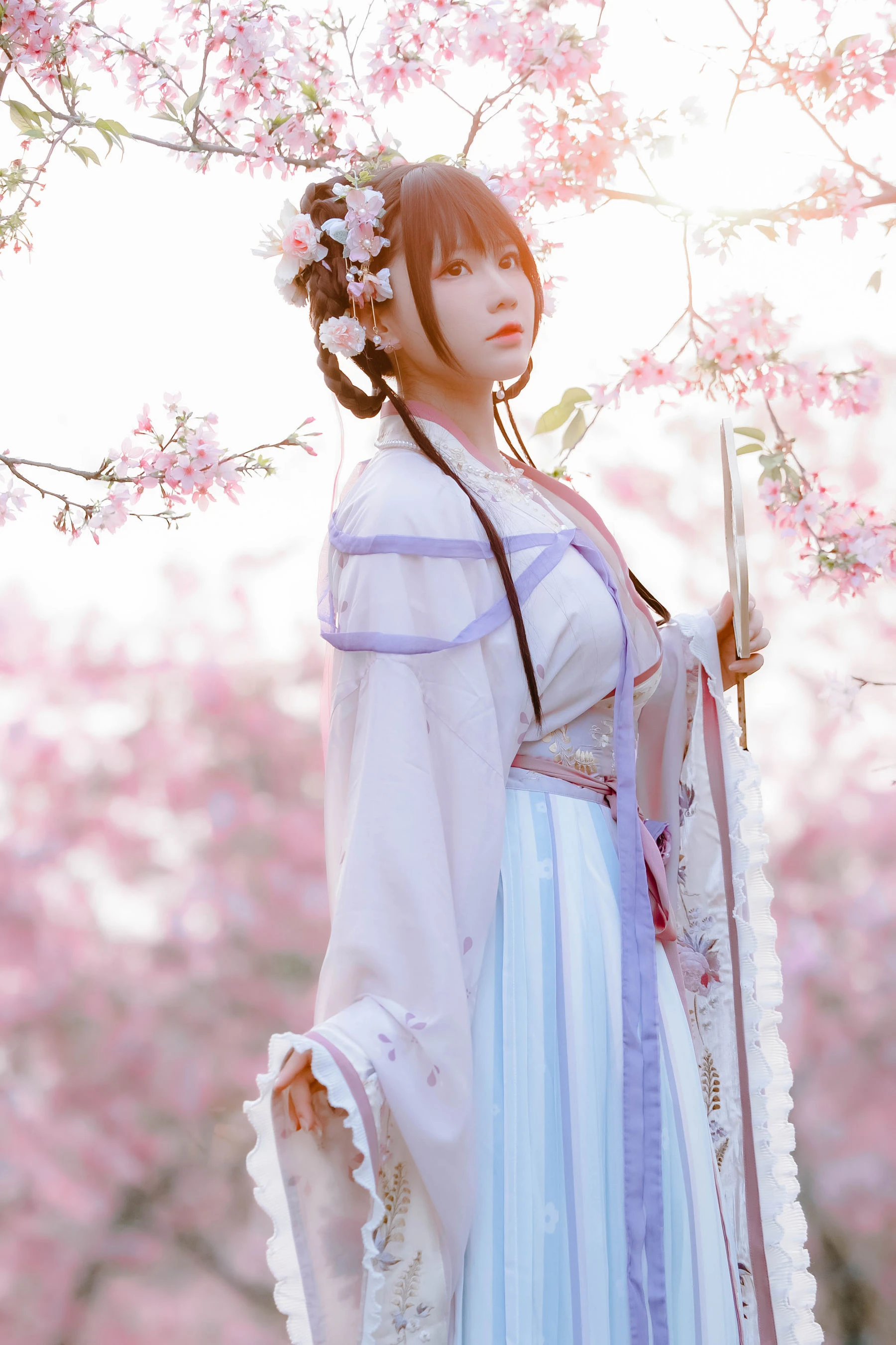 [辣妹]謝雅婷首發寫真作品：戶外攝影優雅彰顯謝雅婷蜂腰曲線格調綻放寫真集 - 29