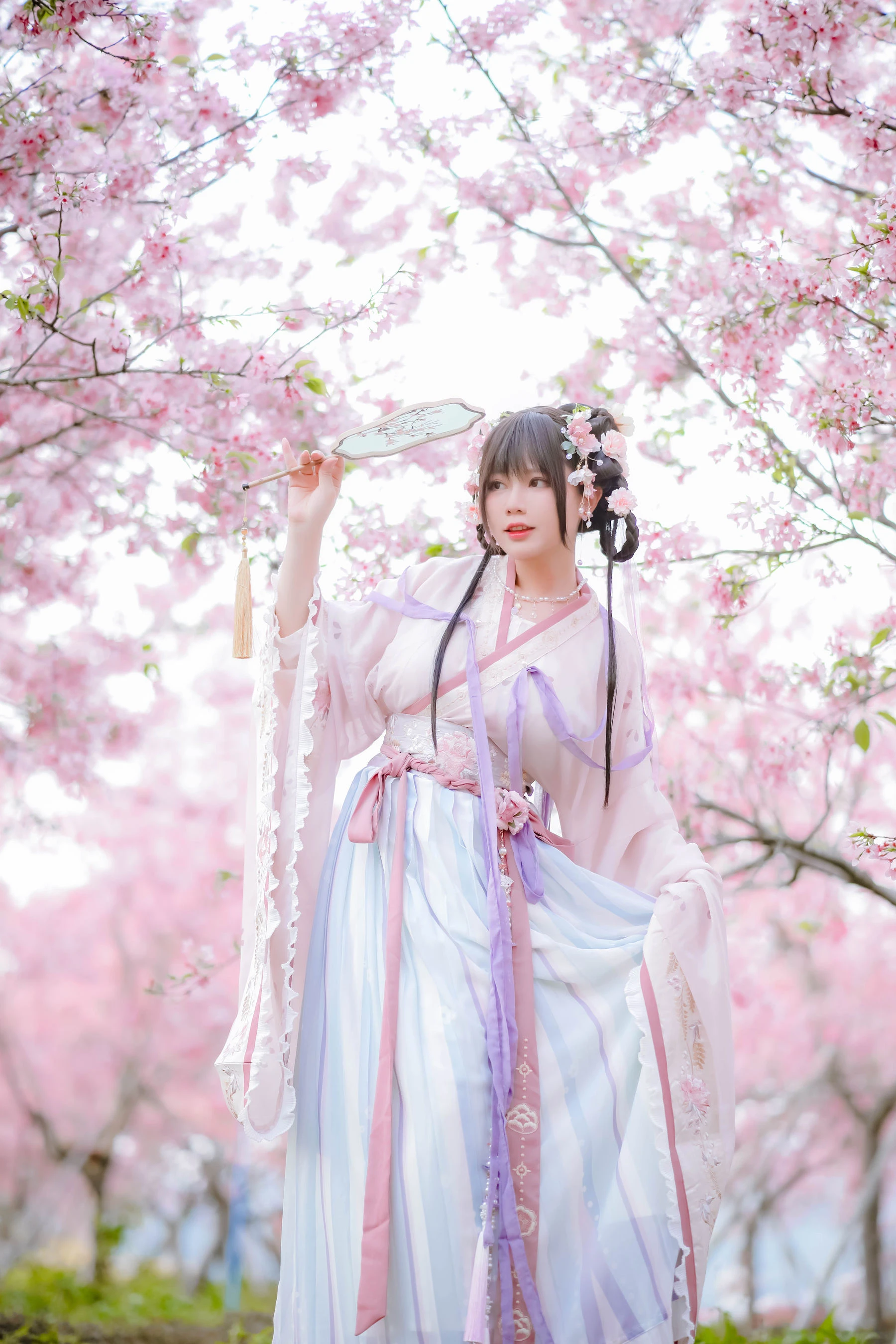 [辣妹]謝雅婷首發寫真作品：戶外攝影優雅彰顯謝雅婷蜂腰曲線格調綻放寫真集 - 39