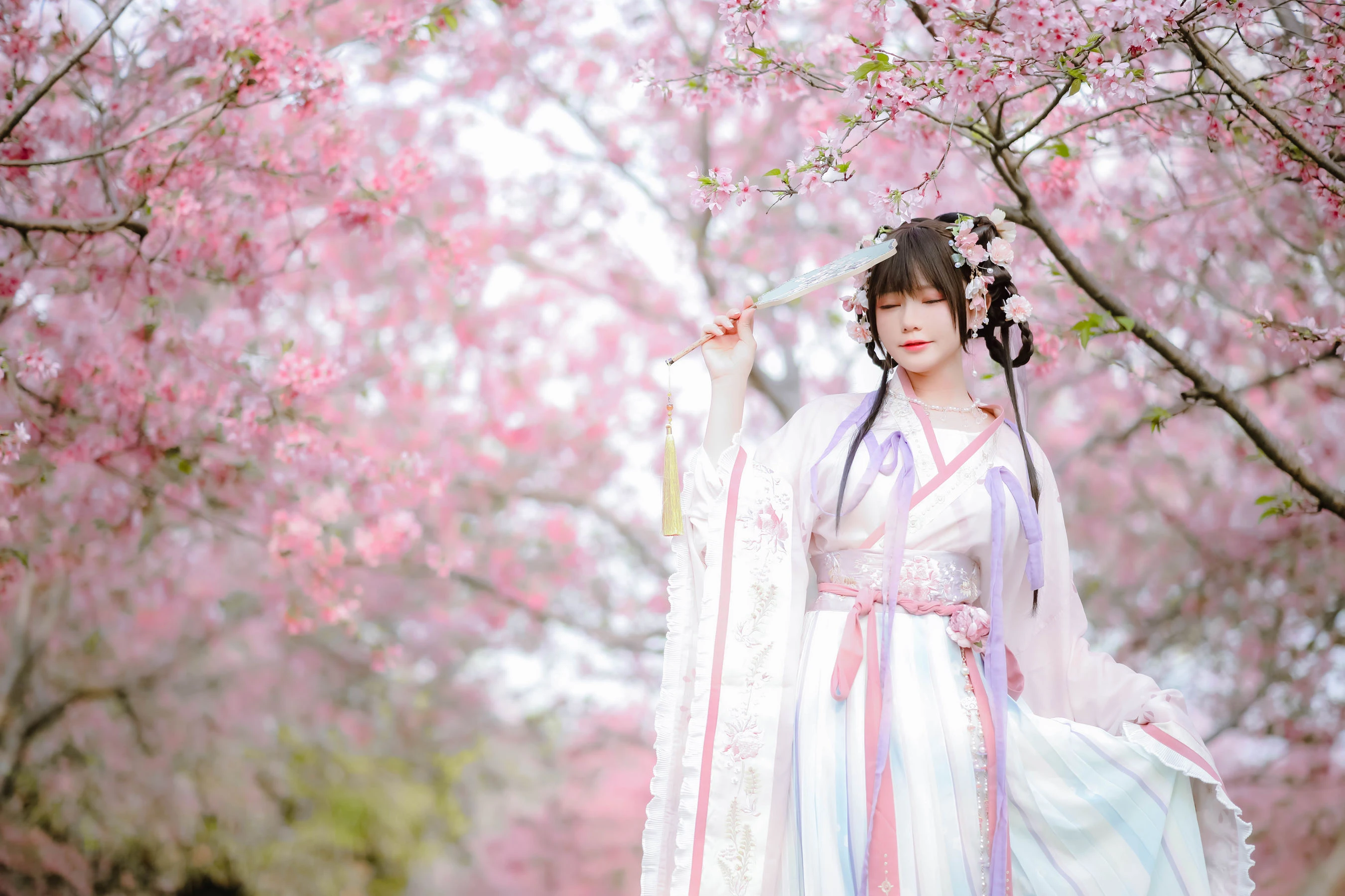 [辣妹]謝雅婷首發寫真作品：戶外攝影優雅彰顯謝雅婷蜂腰曲線格調綻放寫真集 - 43