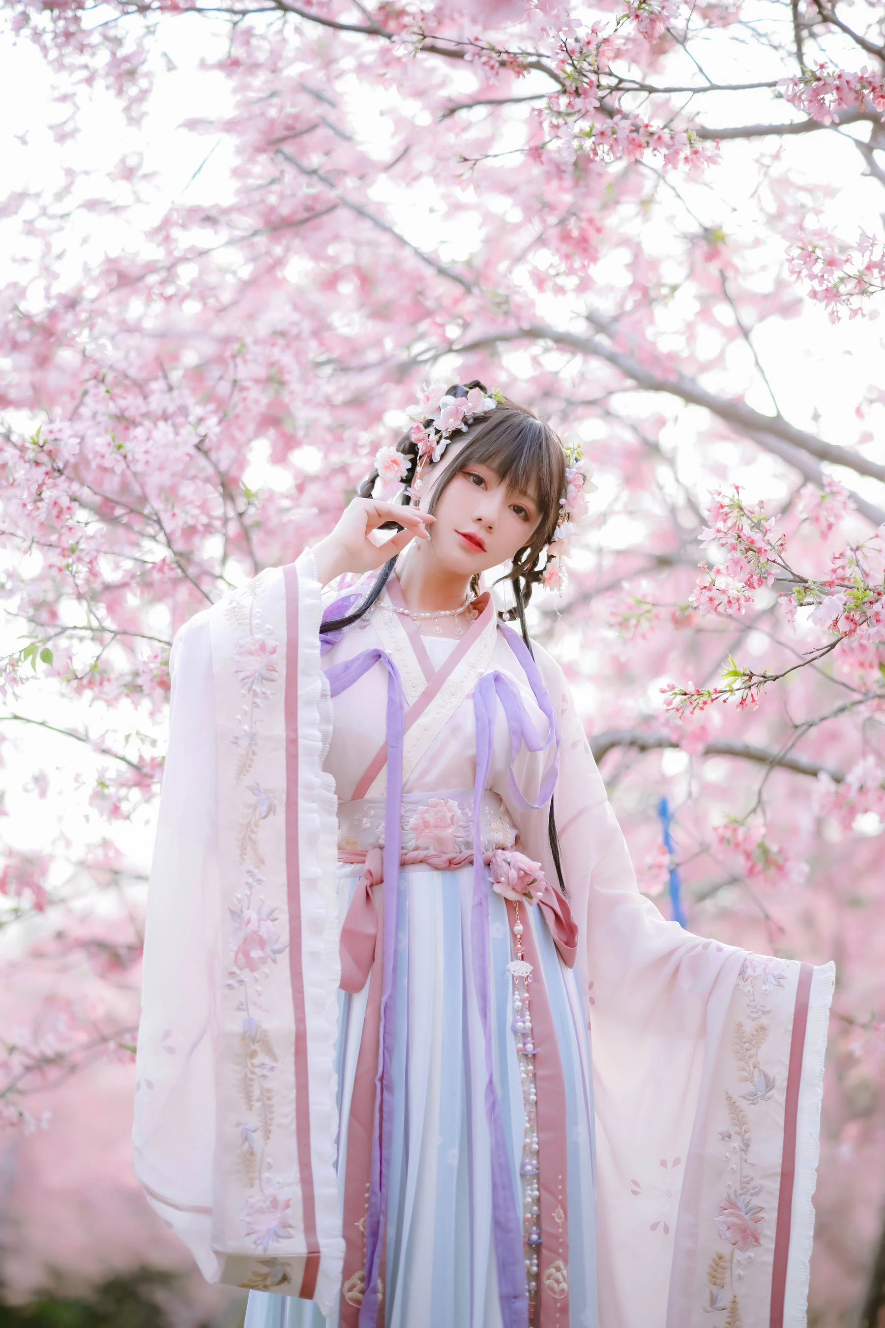 [辣妹]謝雅婷首發寫真作品：戶外攝影優雅彰顯謝雅婷蜂腰曲線格調綻放寫真集 - 44