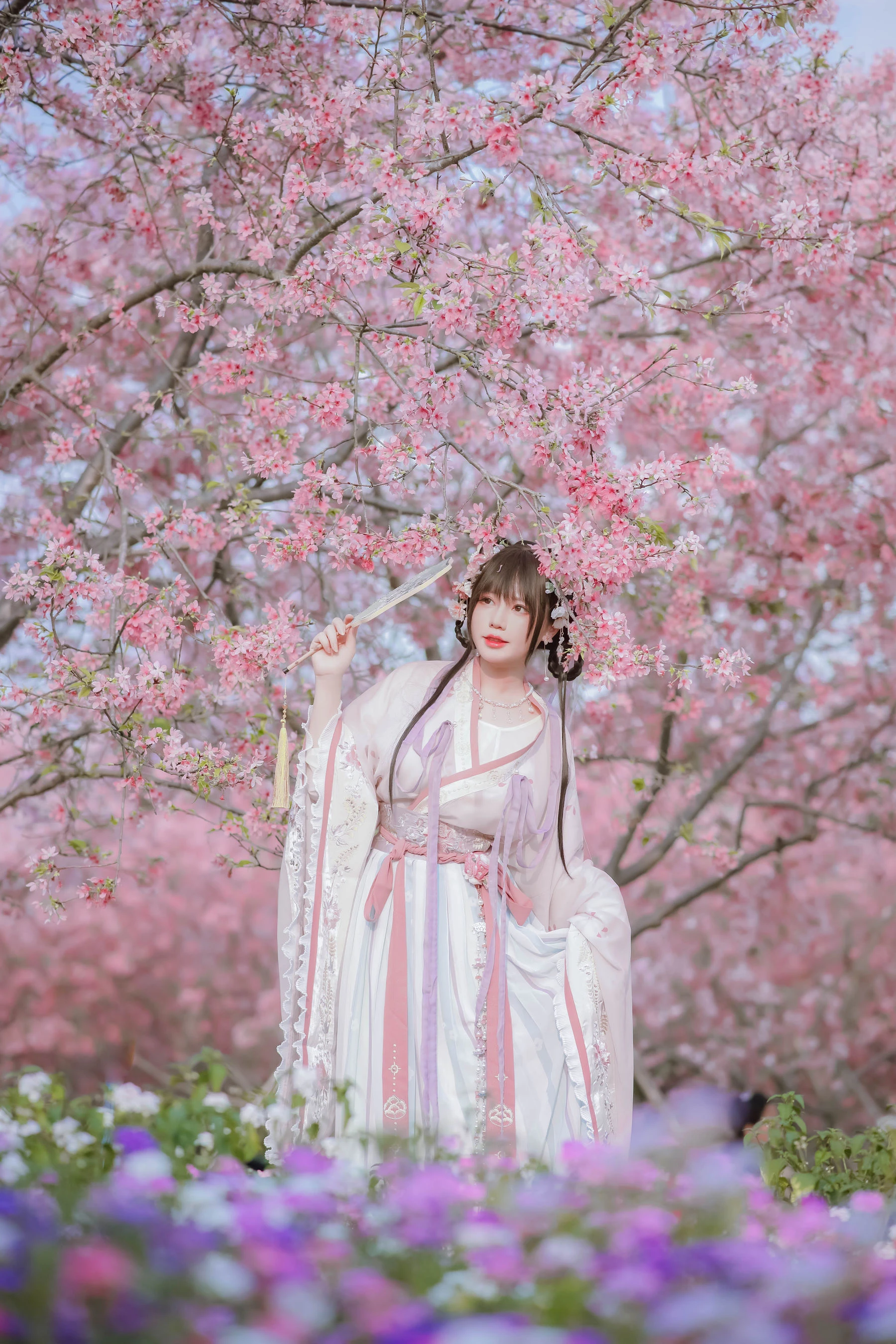 [辣妹]謝雅婷首發寫真作品：戶外攝影優雅彰顯謝雅婷蜂腰曲線格調綻放寫真集 - 45