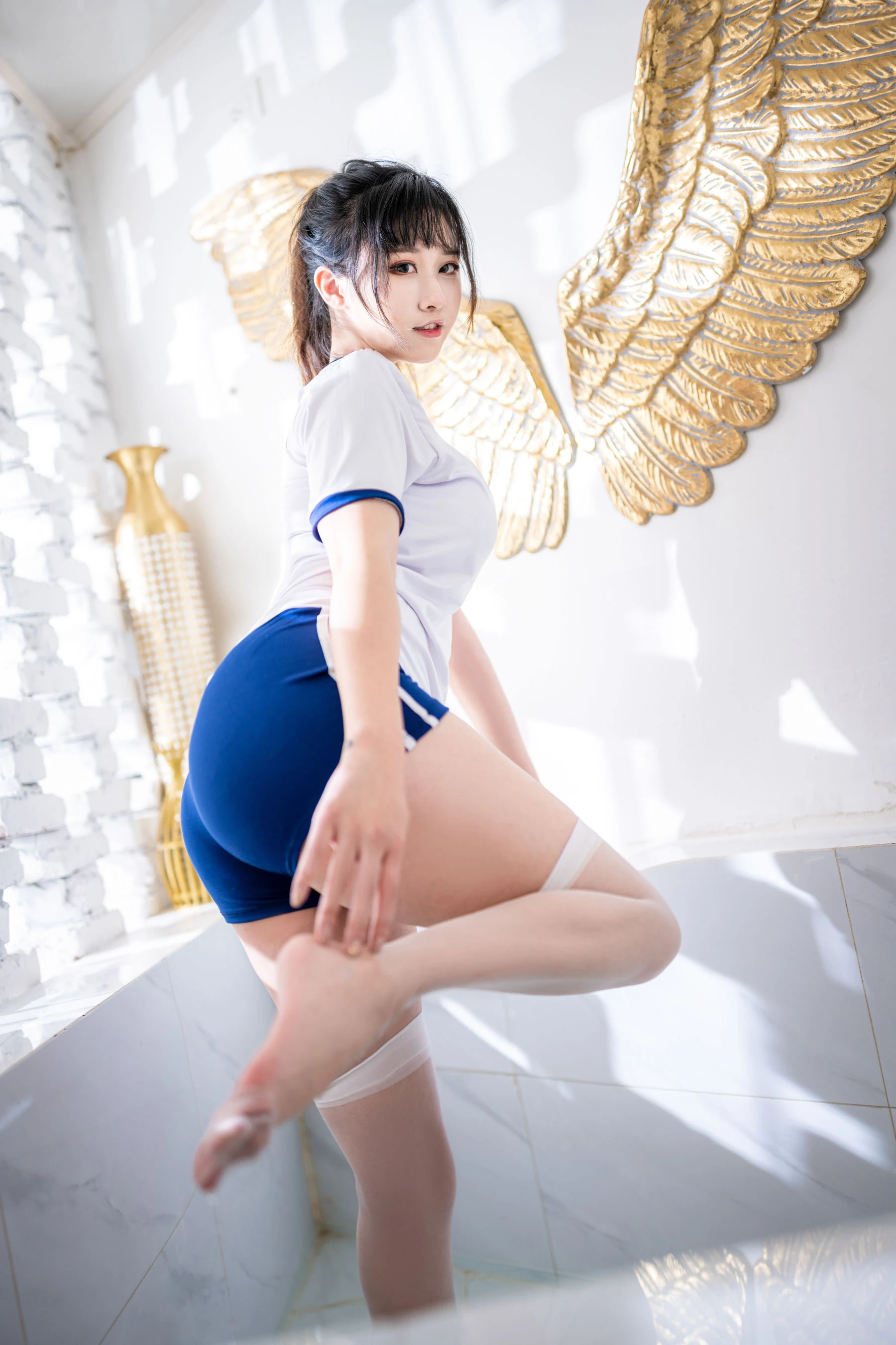 [美模]陳詩涵陳詩涵戶外高清圖集：清純格調釋放曲線誘惑詮釋寫真大片 - 13