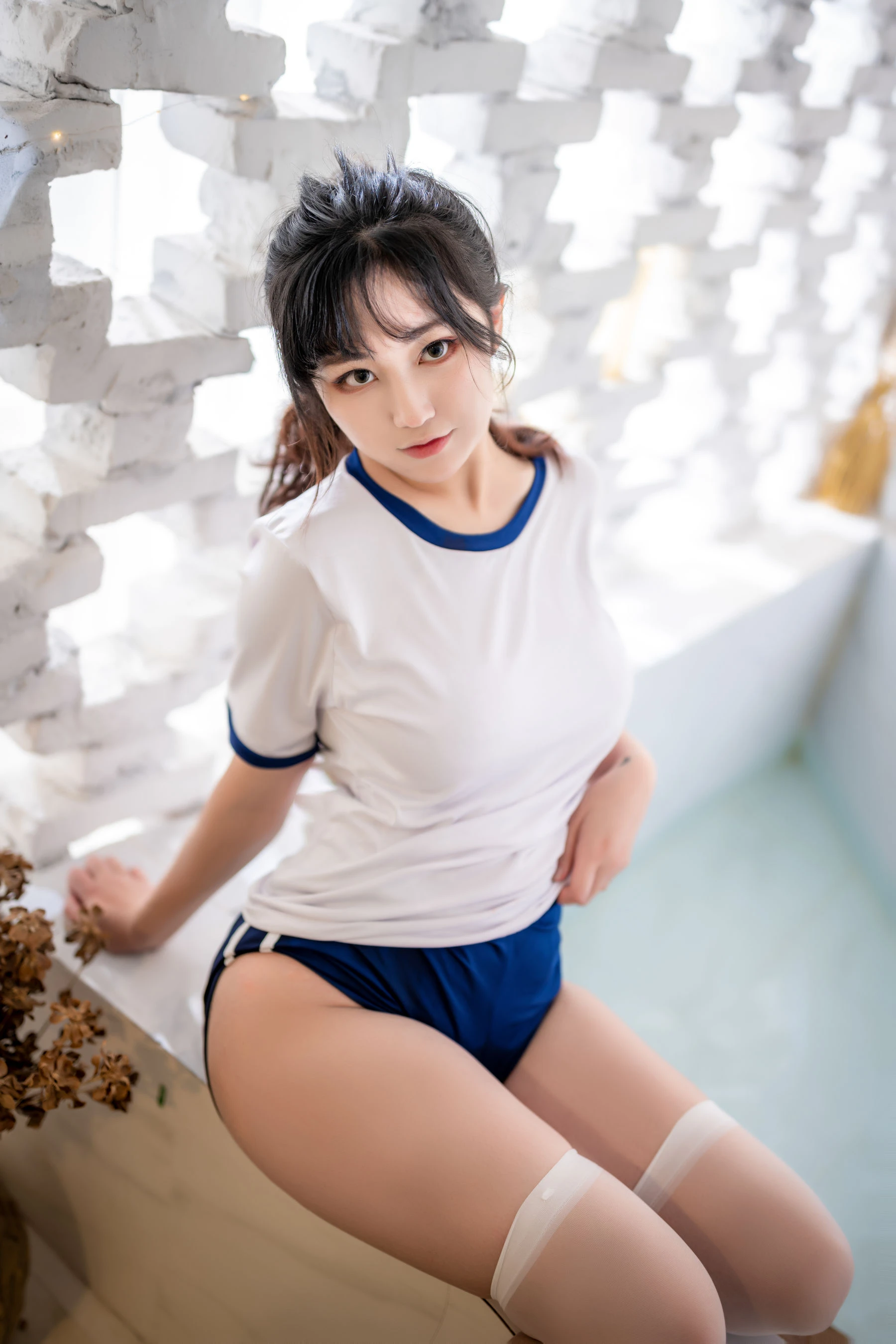 [美模]陳詩涵陳詩涵戶外高清圖集：清純格調釋放曲線誘惑詮釋寫真大片 - 24