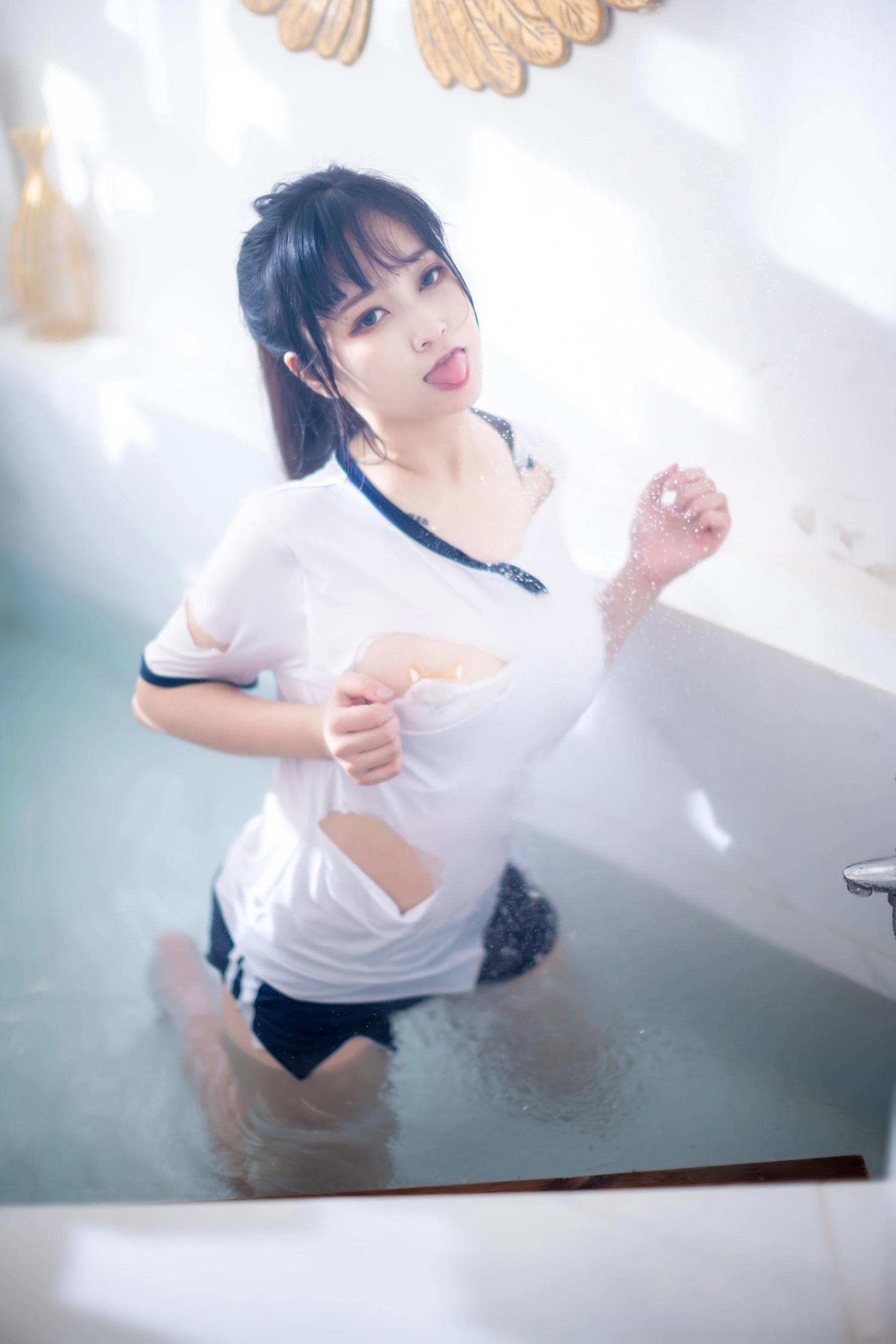 [美模]陳詩涵陳詩涵戶外高清圖集：清純格調釋放曲線誘惑詮釋寫真大片 - 25