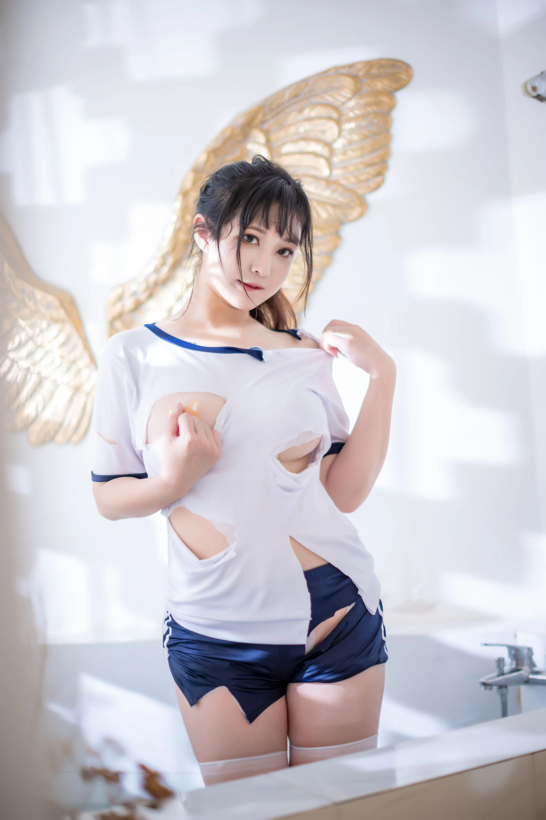 [美模]陳詩涵陳詩涵戶外高清圖集：清純格調釋放曲線誘惑詮釋寫真大片 - 31