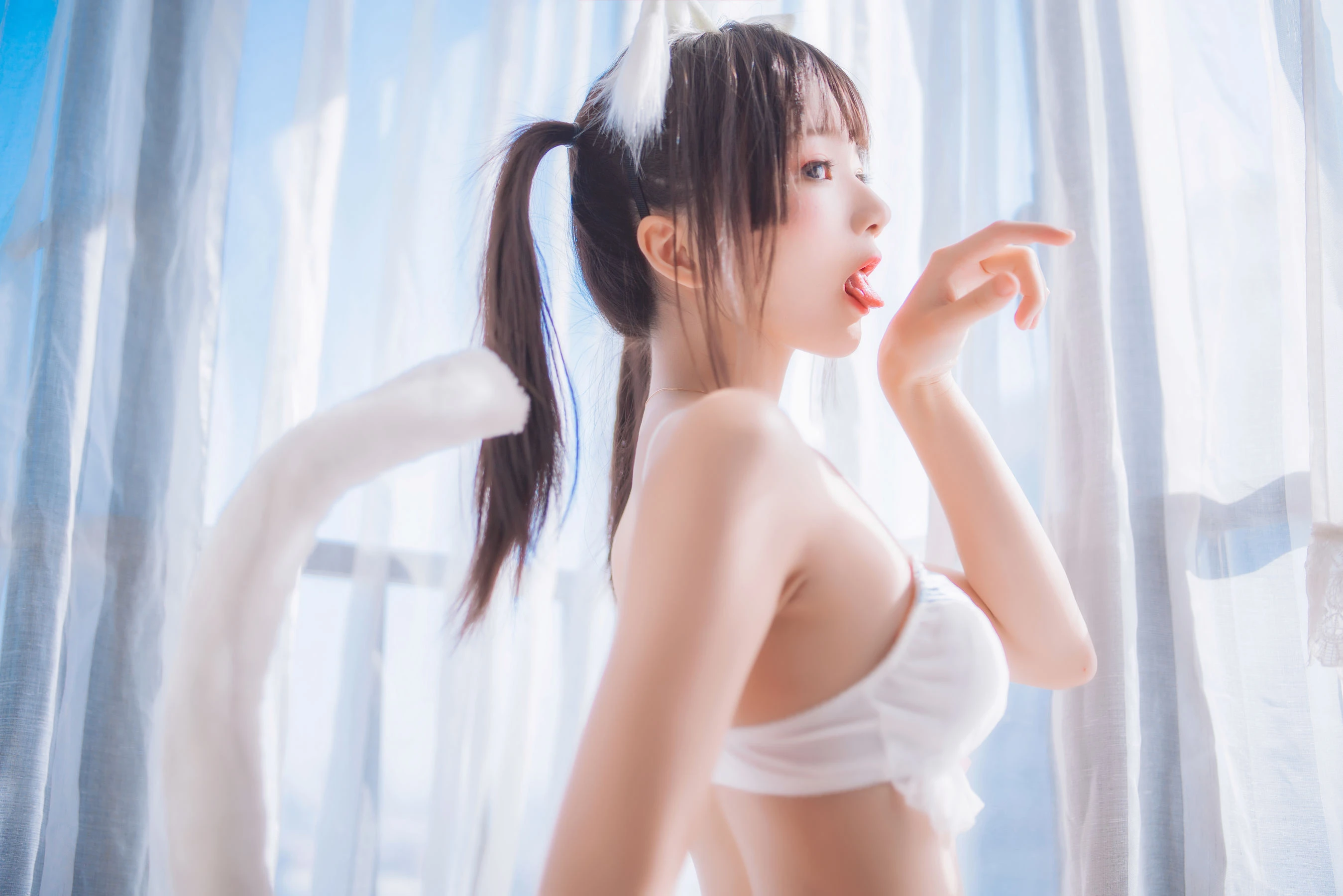 [女神]周雨桐周雨桐私藏大圖攝影：攝影棚優雅韻味展現美胸寫真合集 - 14