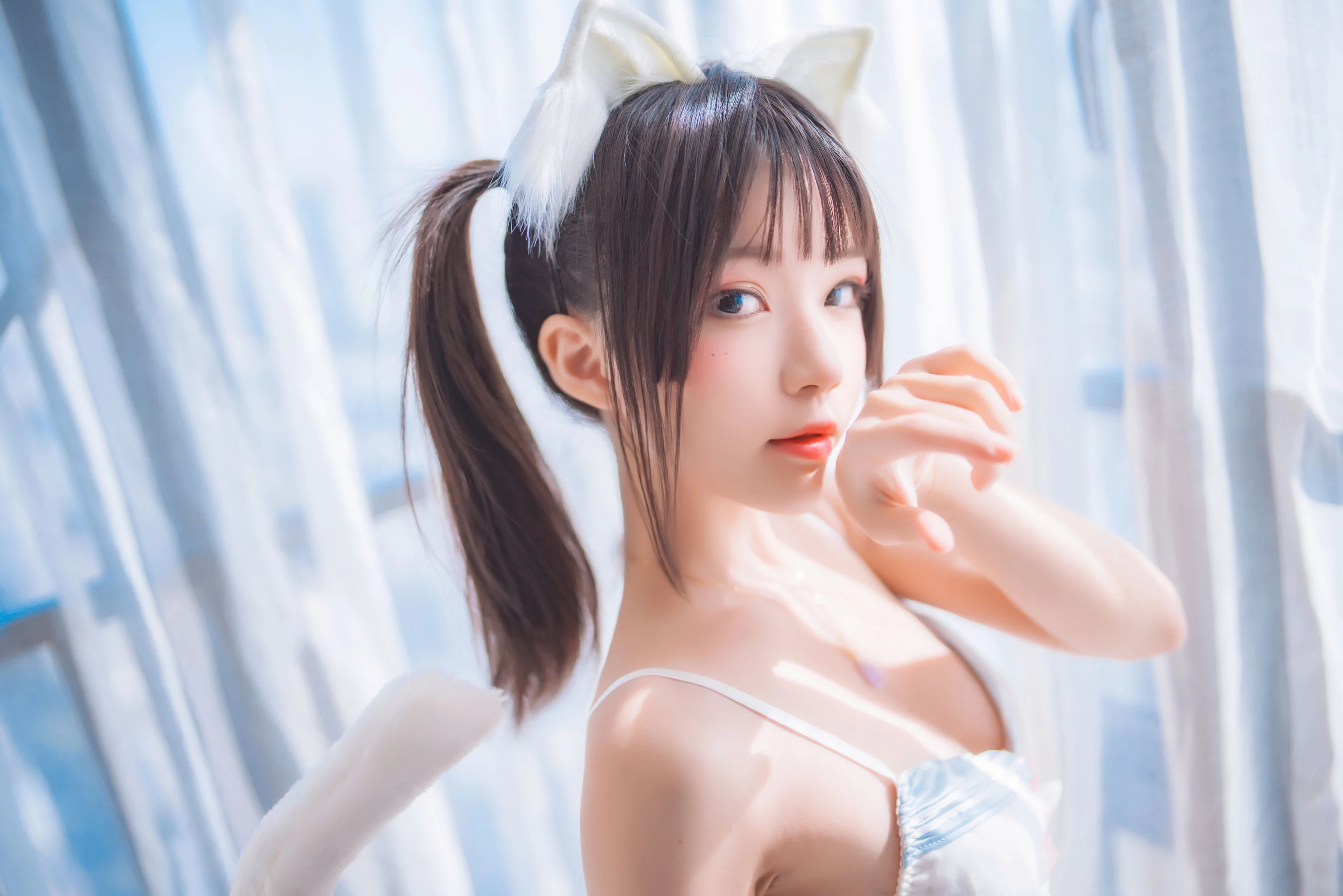 [女神]周雨桐周雨桐私藏大圖攝影：攝影棚優雅韻味展現美胸寫真合集 - 17