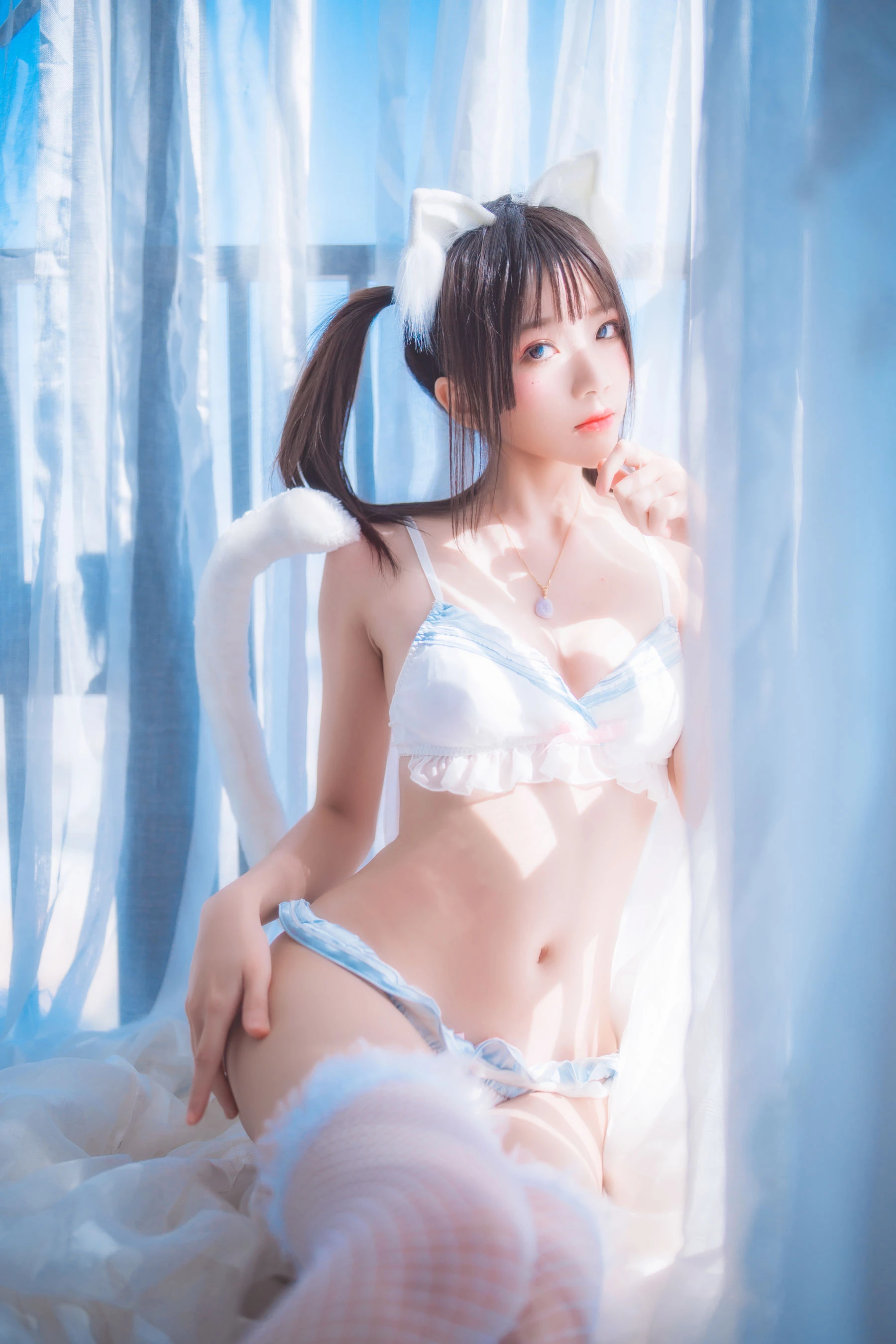 [女神]周雨桐周雨桐私藏大圖攝影：攝影棚優雅韻味展現美胸寫真合集 - 21