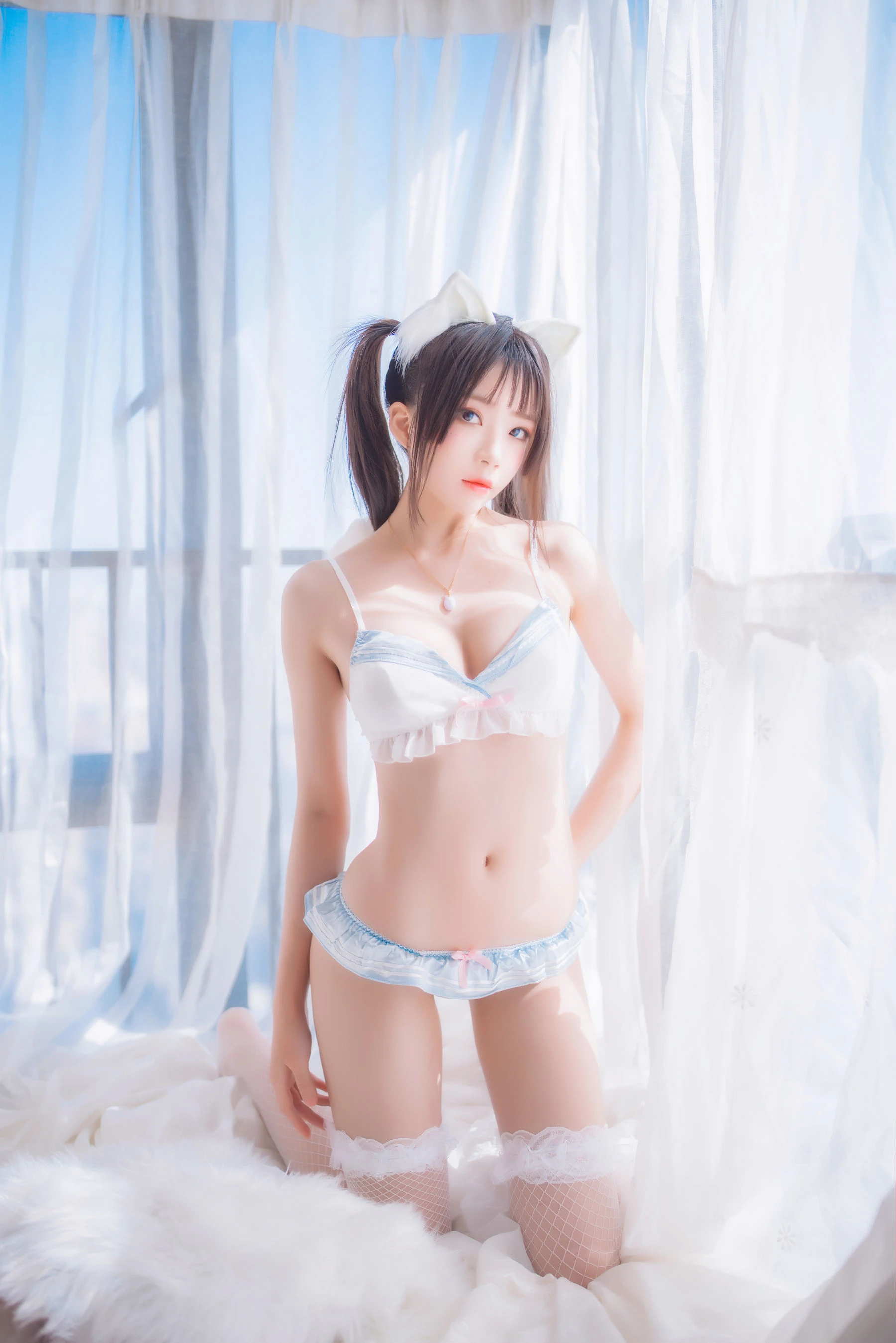 [女神]周雨桐周雨桐私藏大圖攝影：攝影棚優雅韻味展現美胸寫真合集 - 3