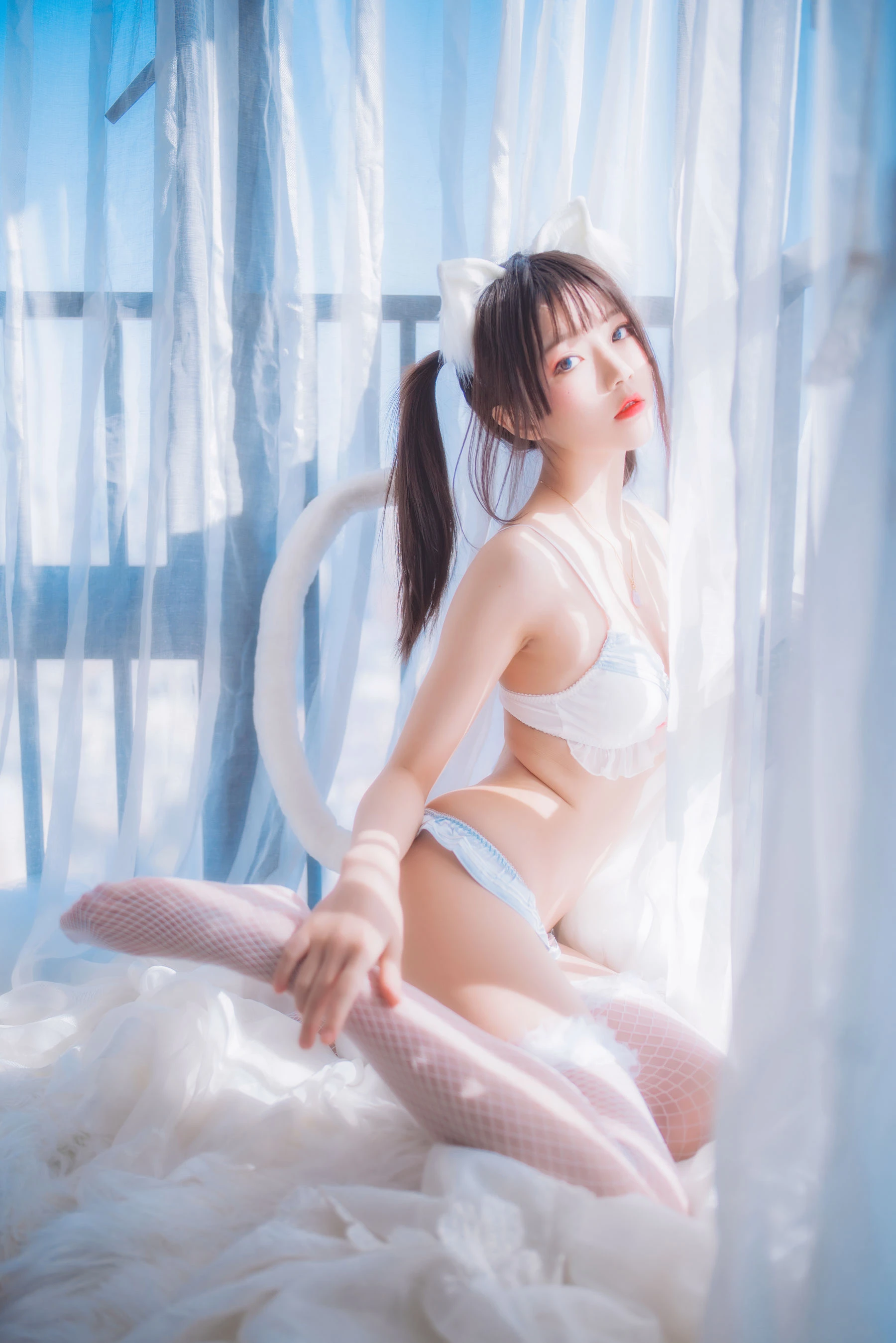 [女神]周雨桐周雨桐私藏大圖攝影：攝影棚優雅韻味展現美胸寫真合集 - 42